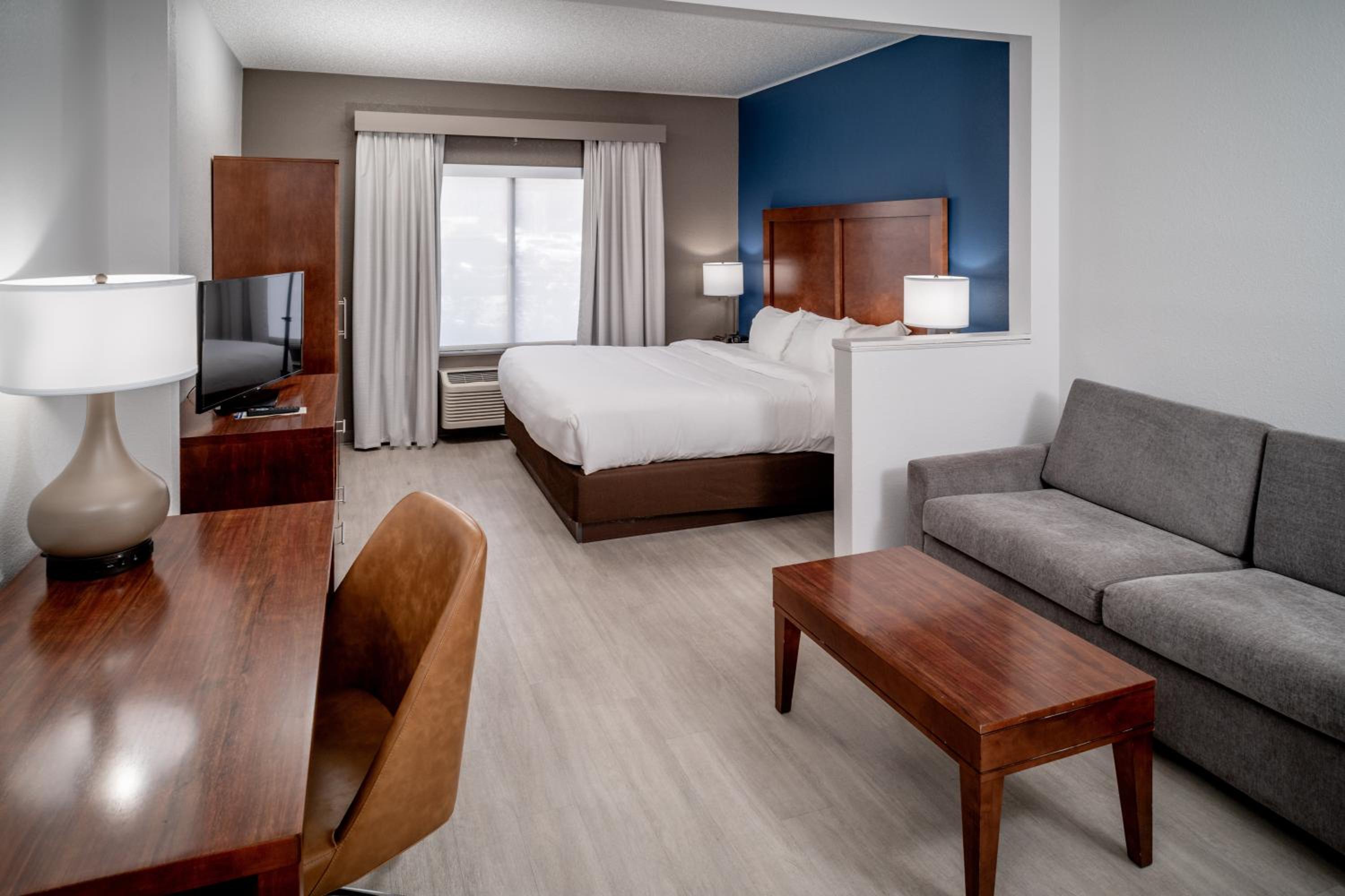 Comfort Suites Prestonsburg West view 4