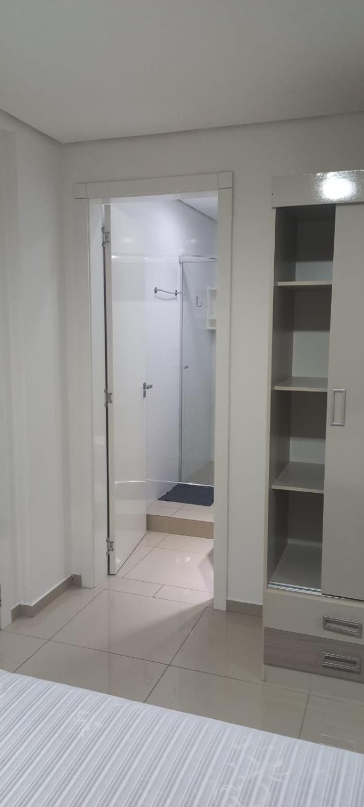 Apartamentos na cobertura - Edifício London - Com Ar-condicionado em todos os cômodos