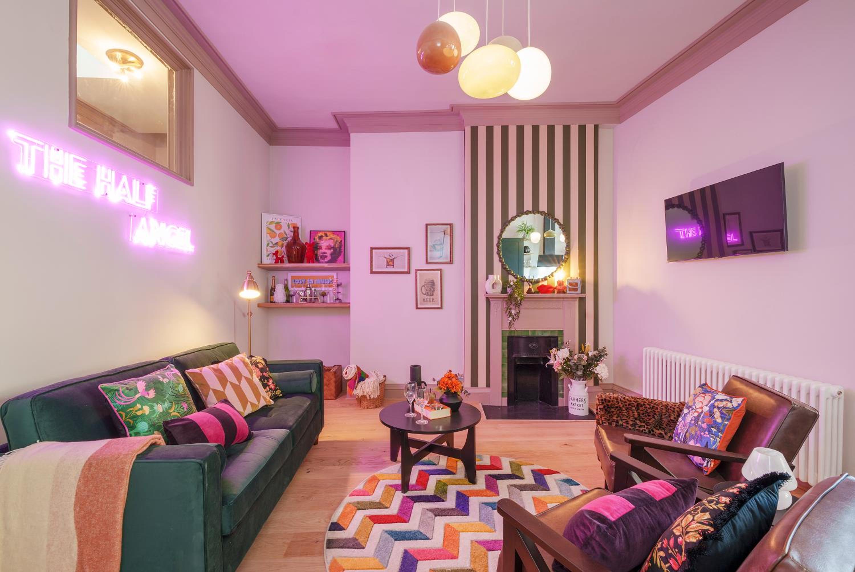 The Half Angel - 1 Bedroom Apartment in Central Bristol by Mint Stays view 4