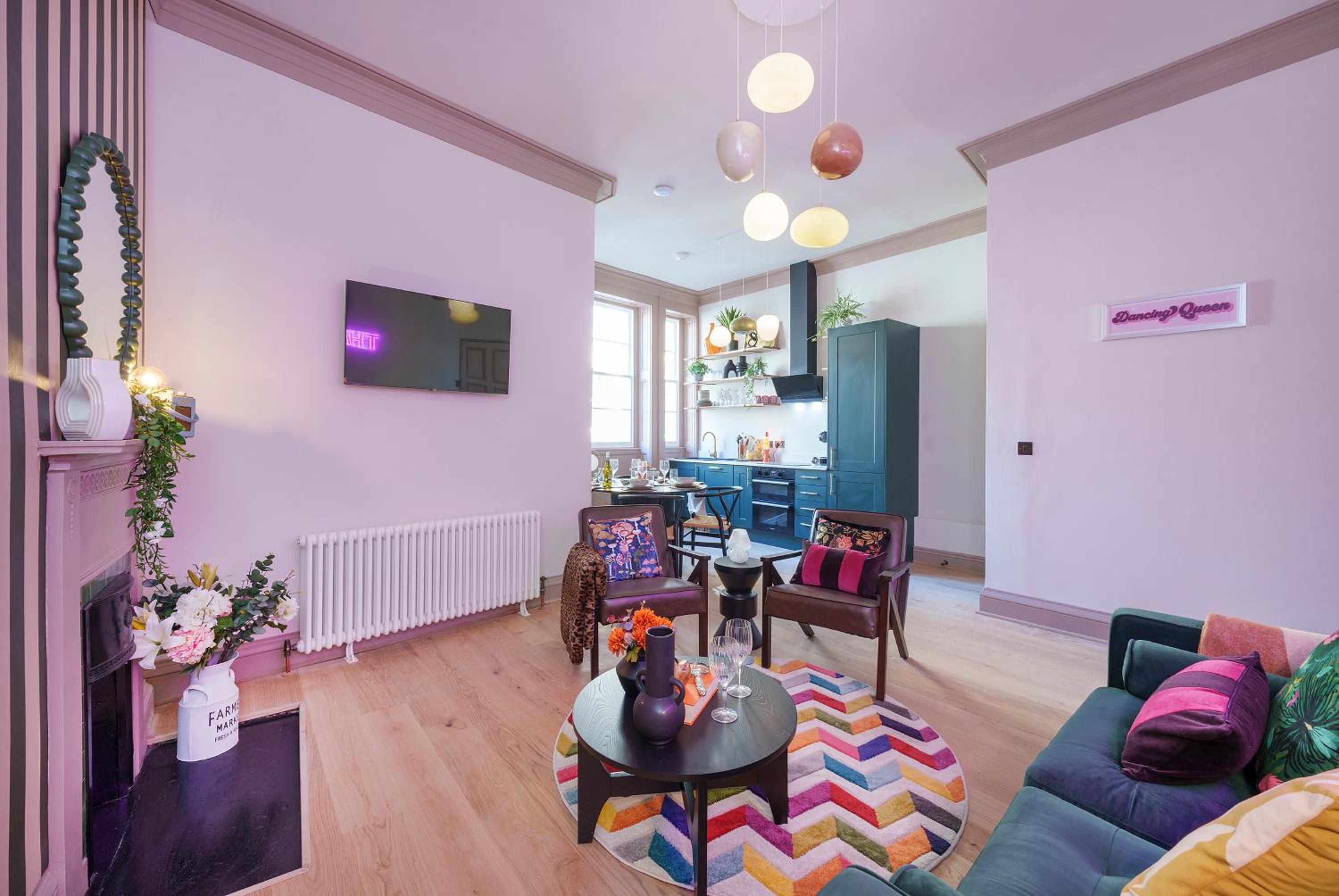 The Half Angel - 1 Bedroom Apartment in Central Bristol by Mint Stays view 2