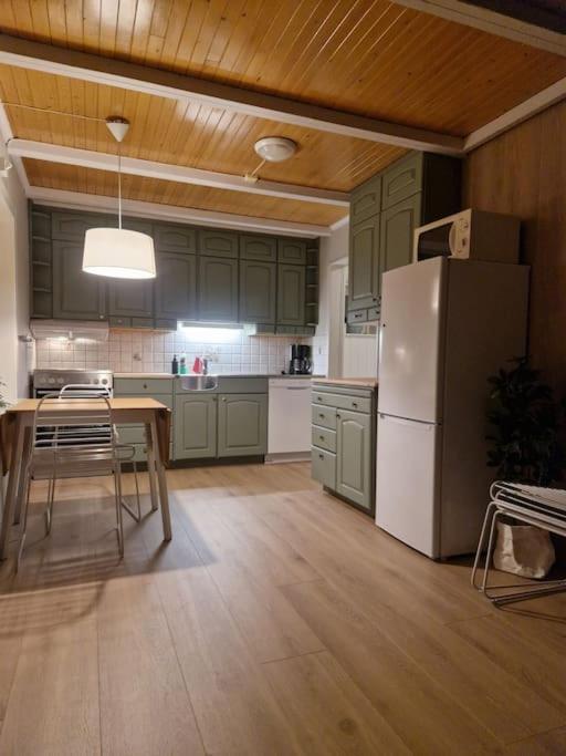 Apartment close to city center view 3