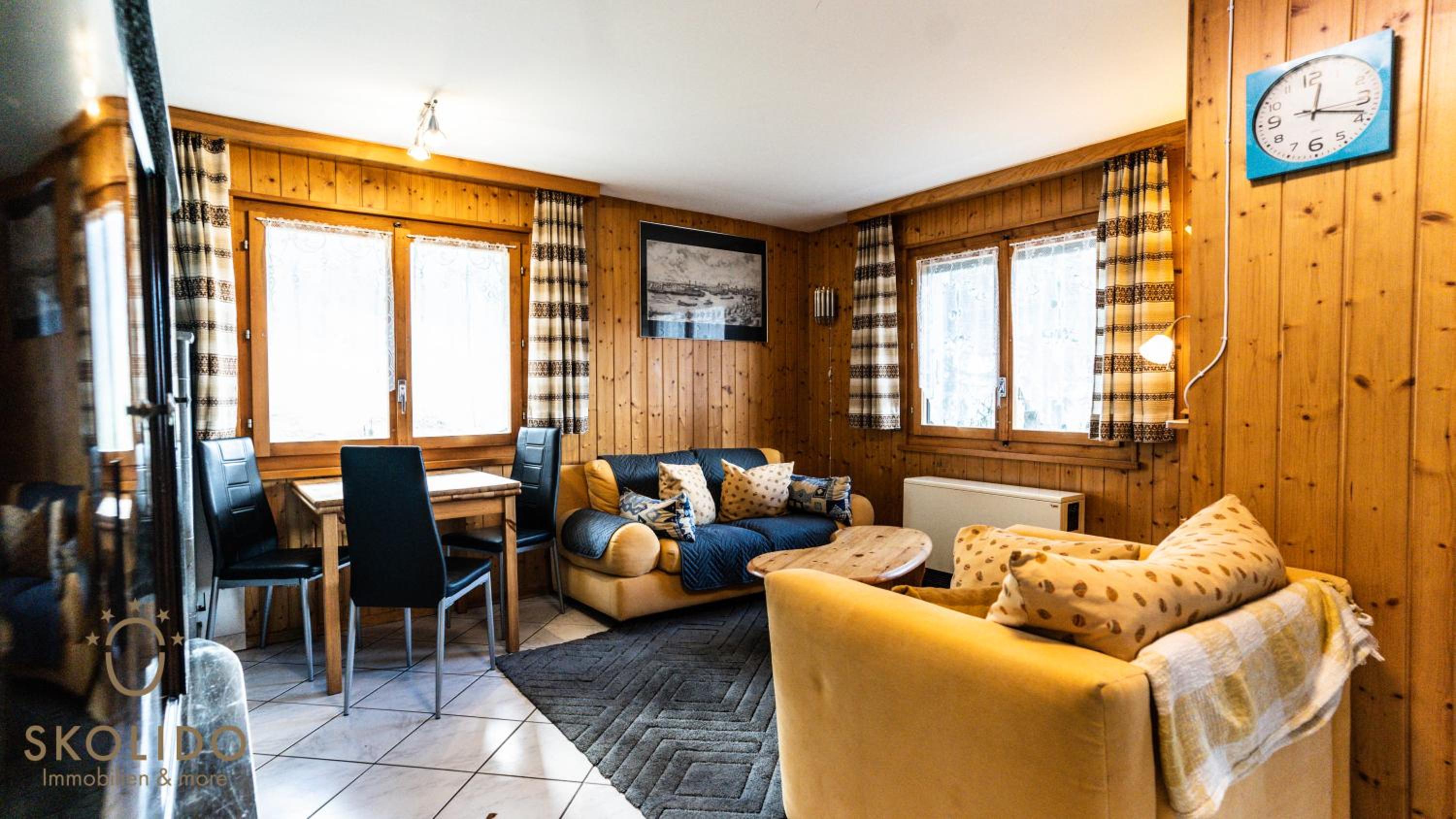 Chalet Independent, Termen