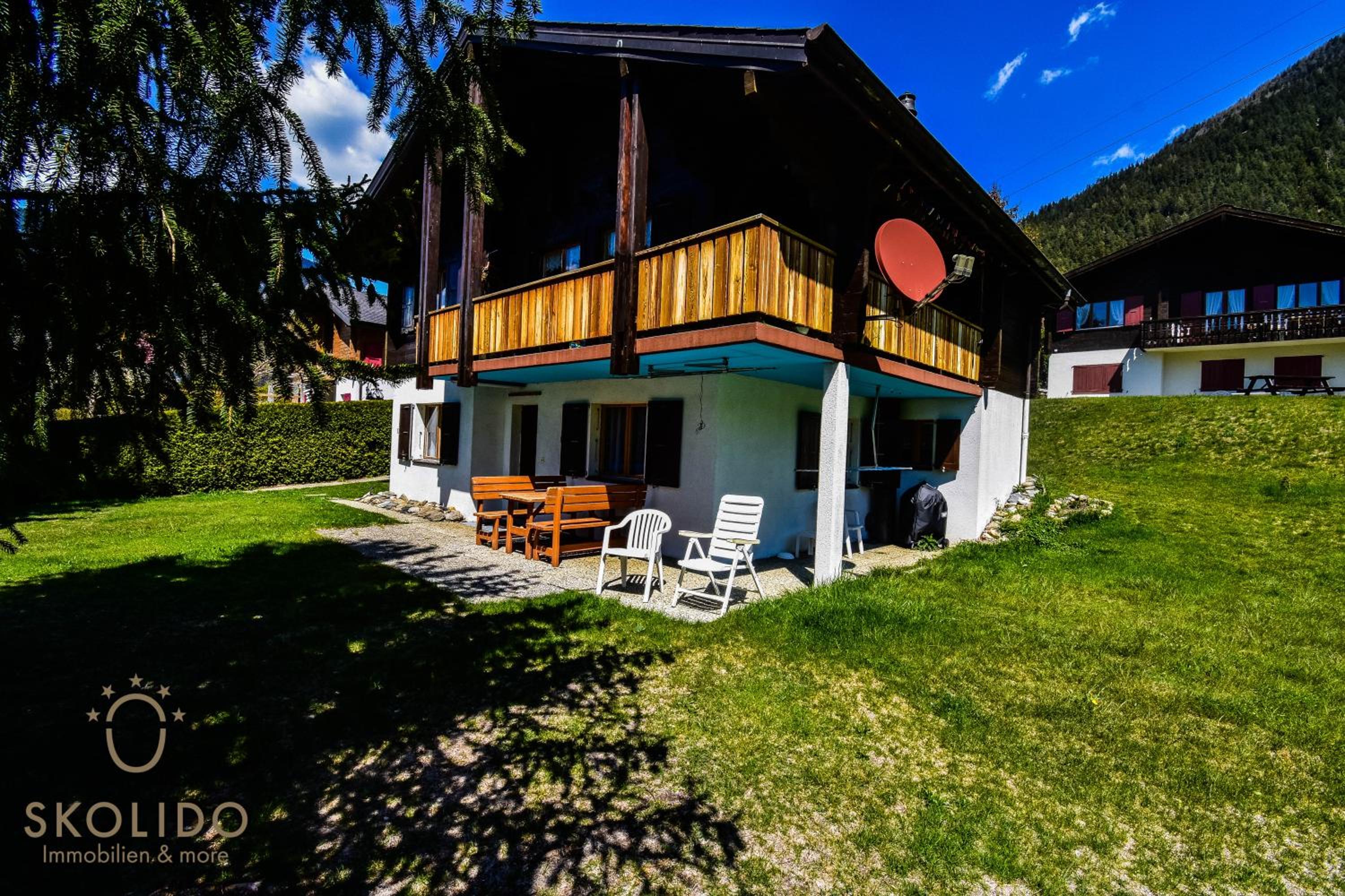 Chalet Independent, Termen