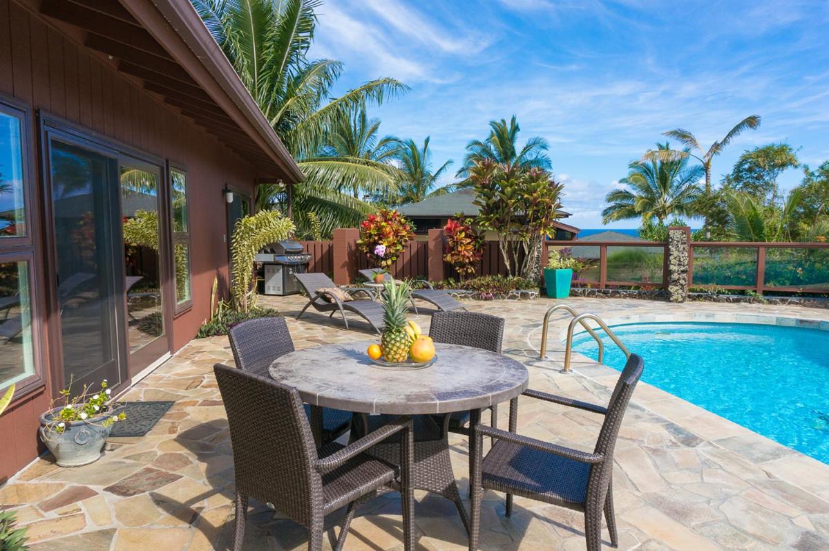 Ocean Pool Hale 3br 2ba Cozy Home with Pool, Hot tub and Ocean Views view 2