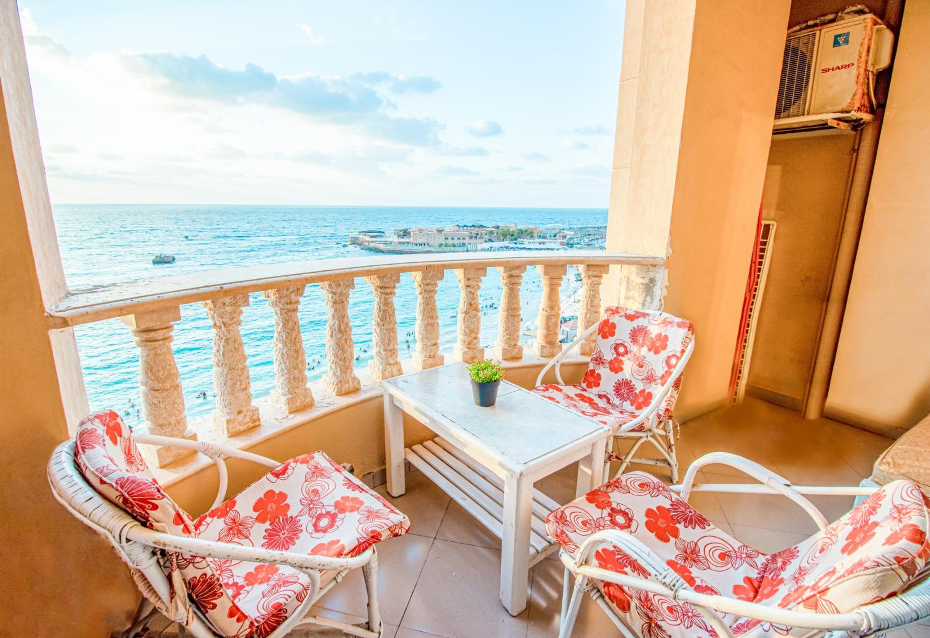 Wide Family home-Breathtaking view