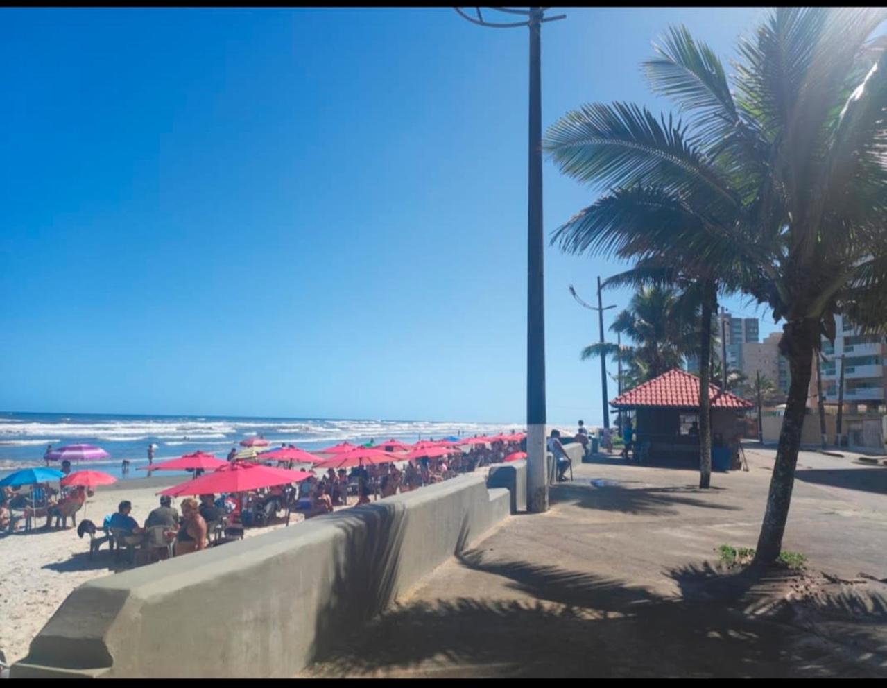 Ap beira-mar com wi-fi e garagem