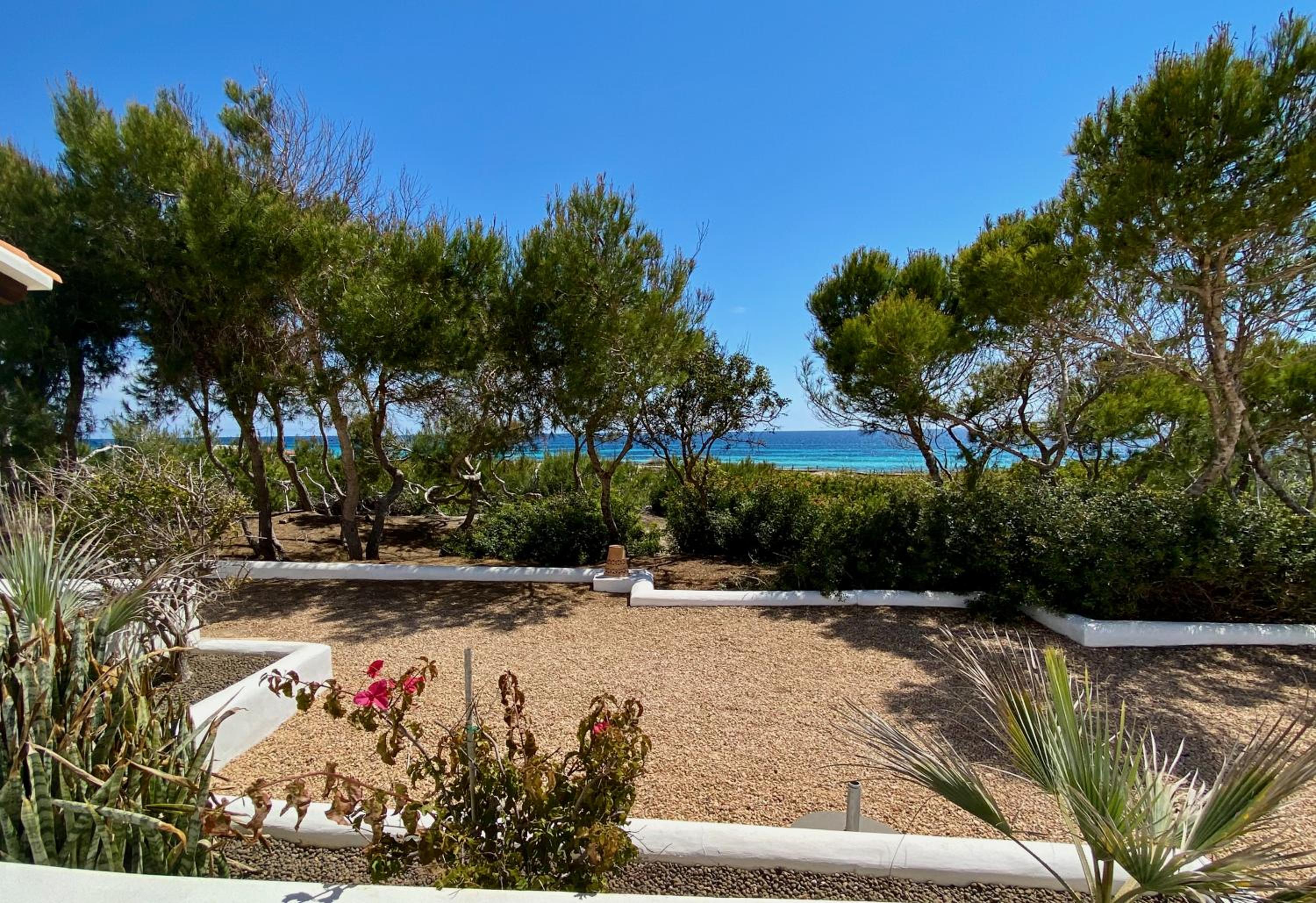 Voga Mari - Astbury Formentera view 5
