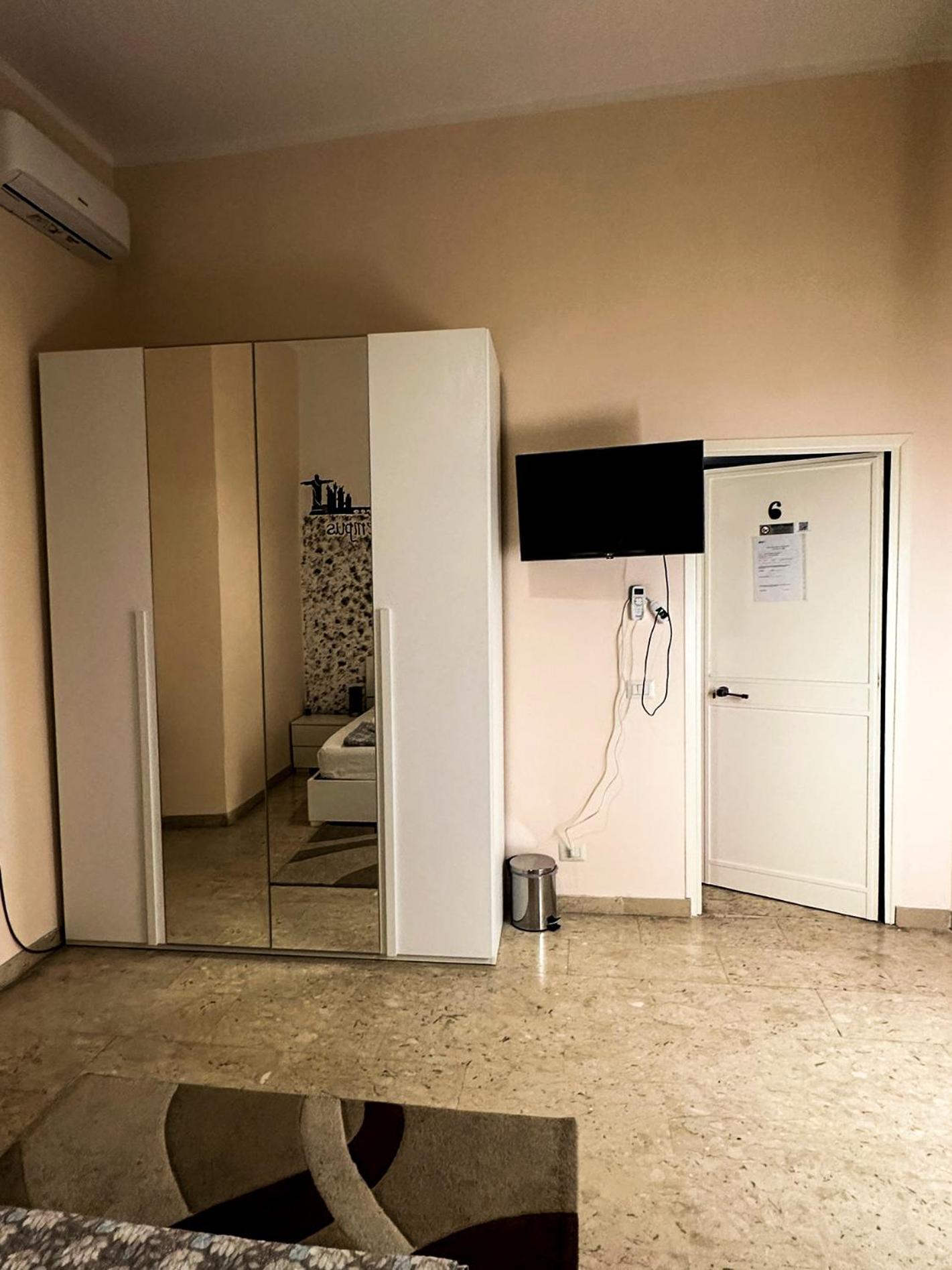 Sina Rent Room