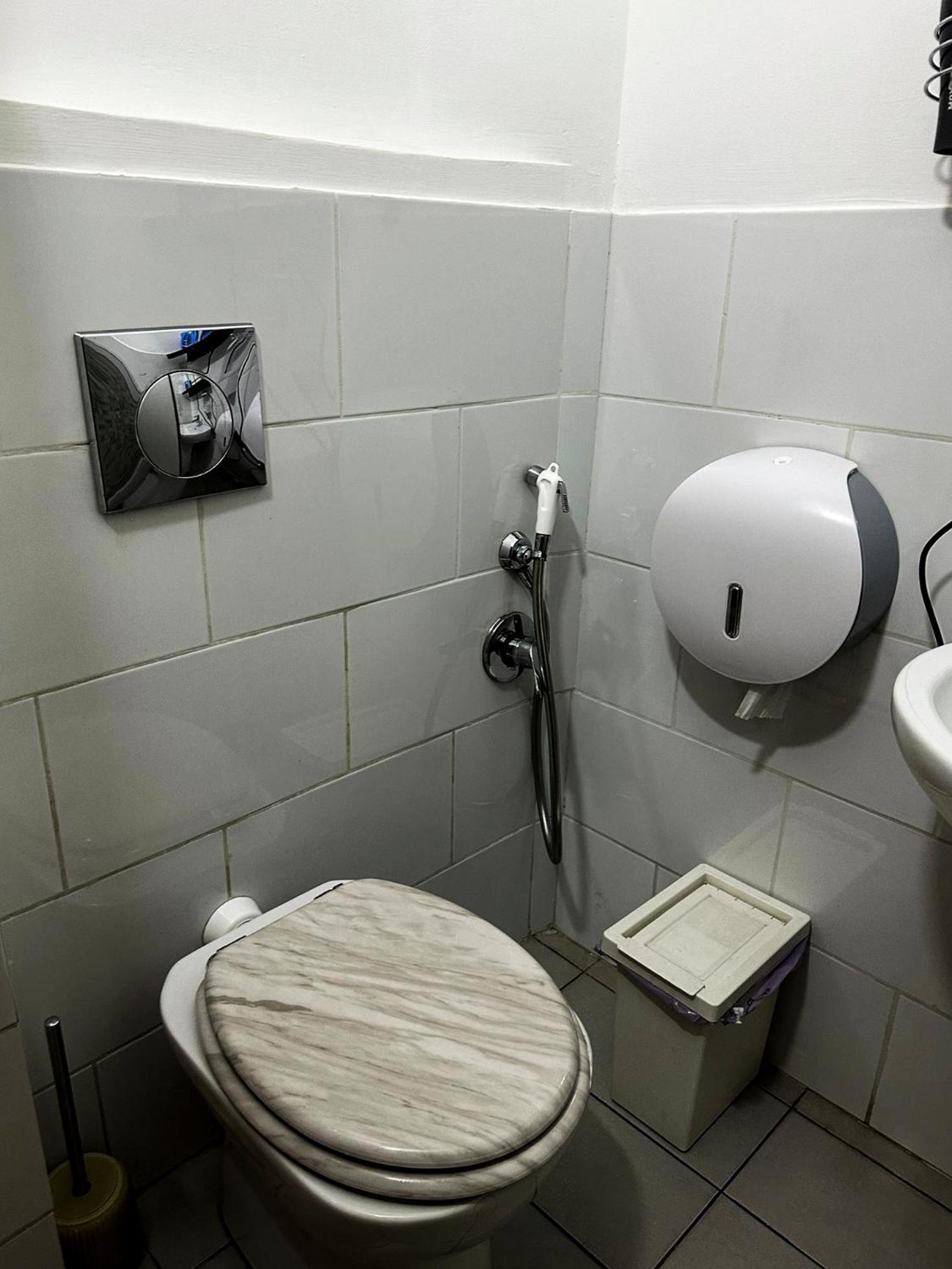 Sina Rent Room