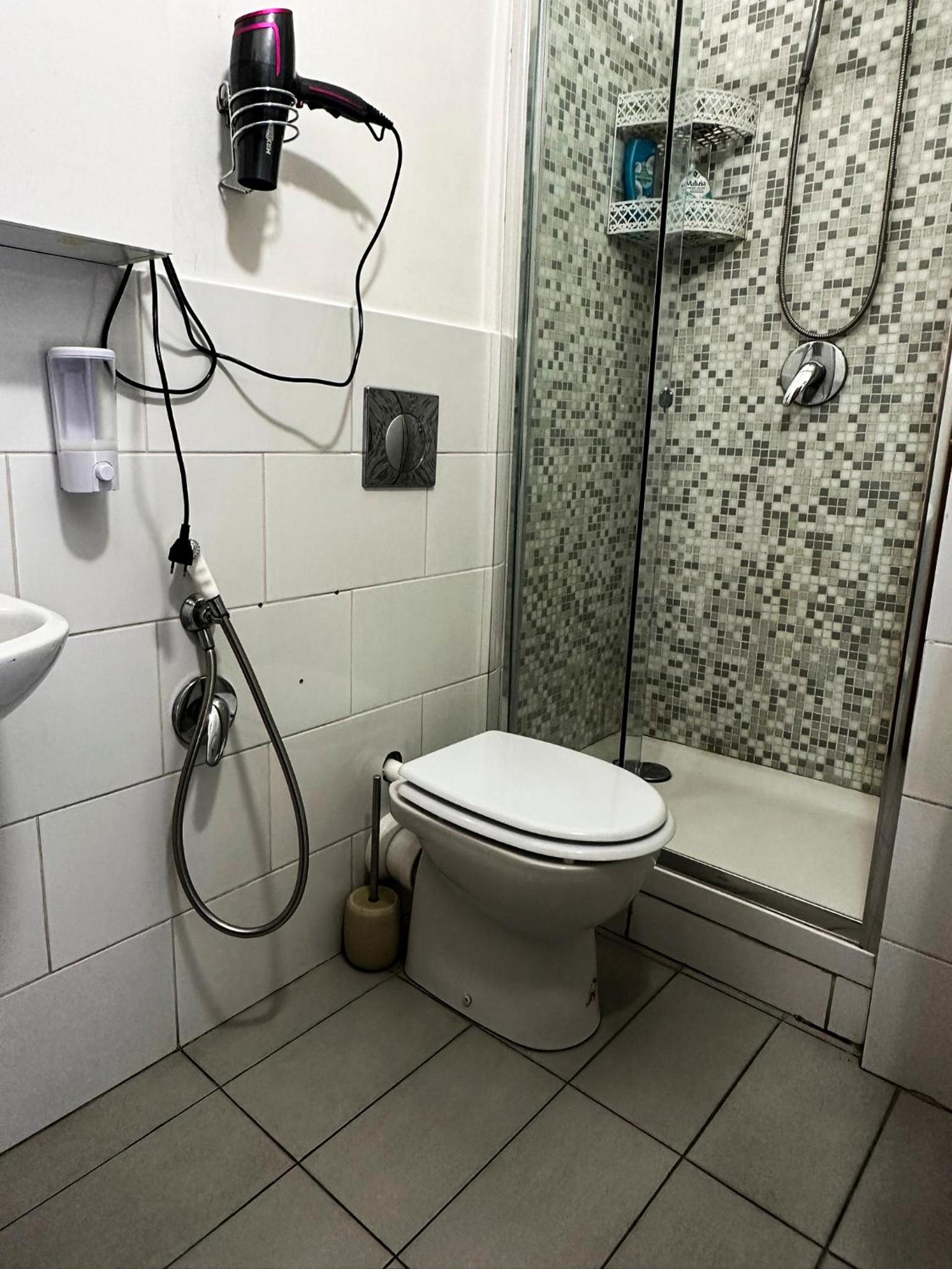 Sina Rent Room