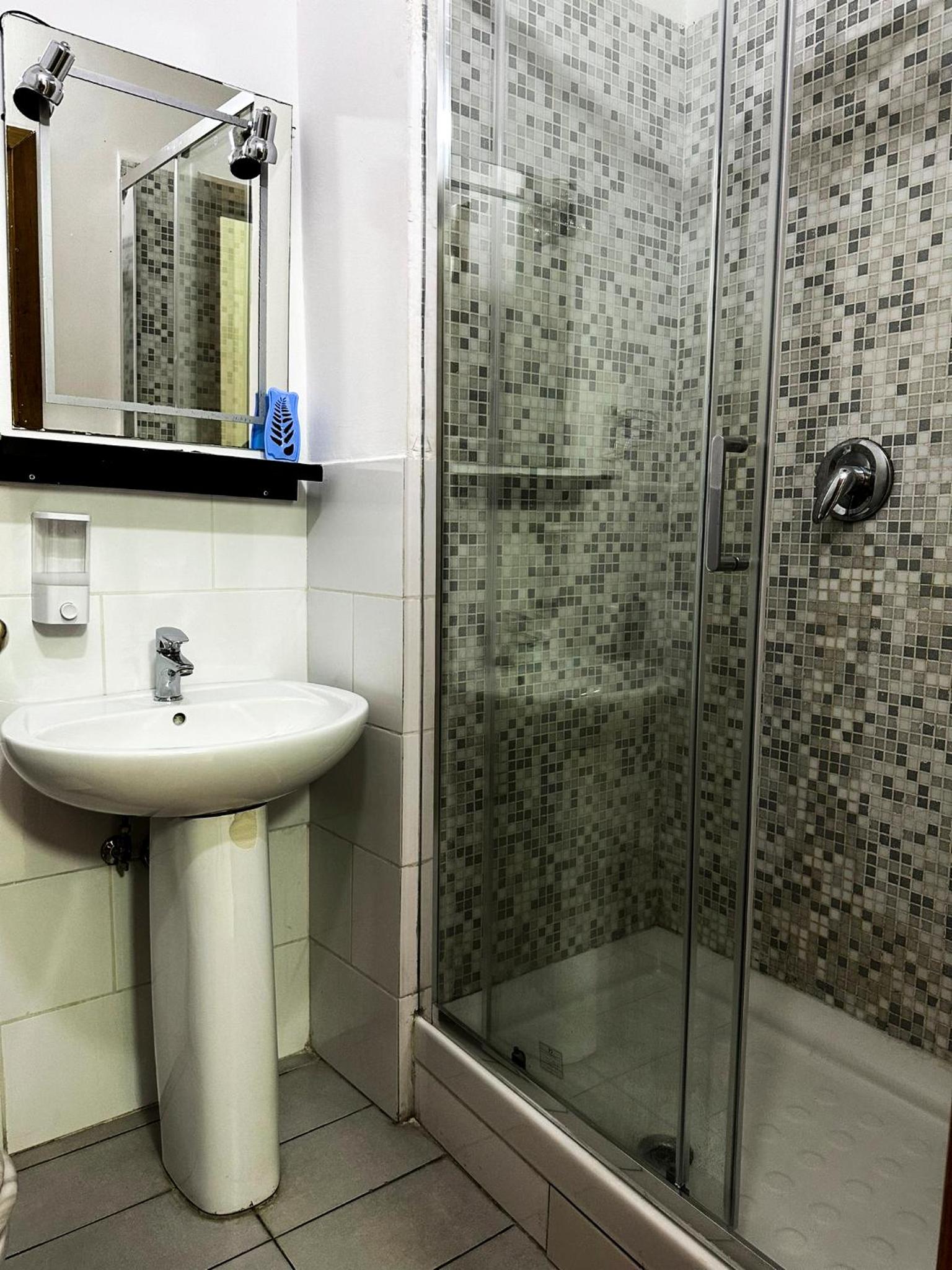 Sina Rent Room