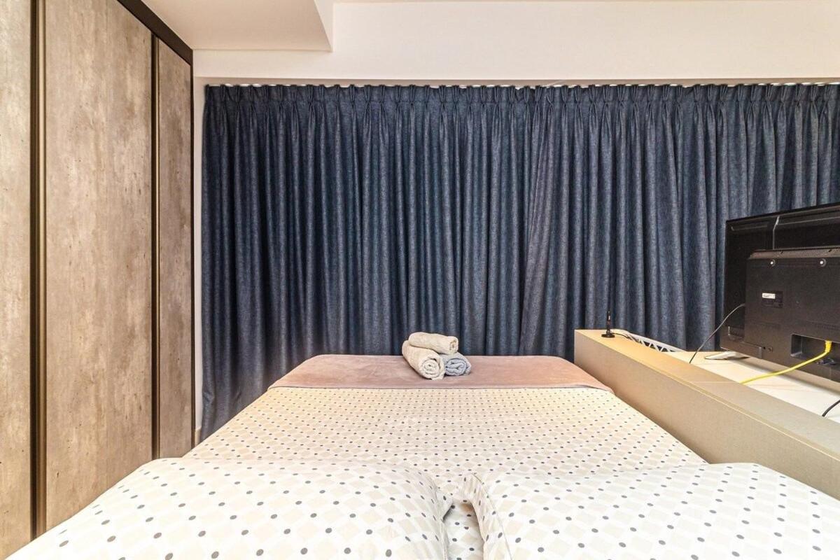Studio moderno em condomínio de luxo pé na areia