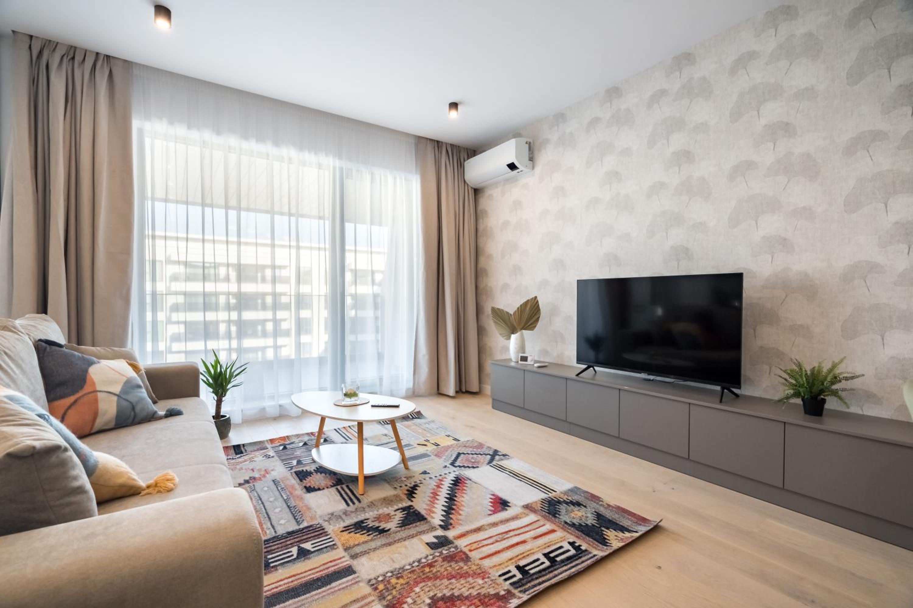 Spring Stylish Apartment Pipera