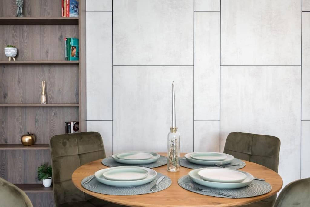 Spring Stylish Apartment Pipera