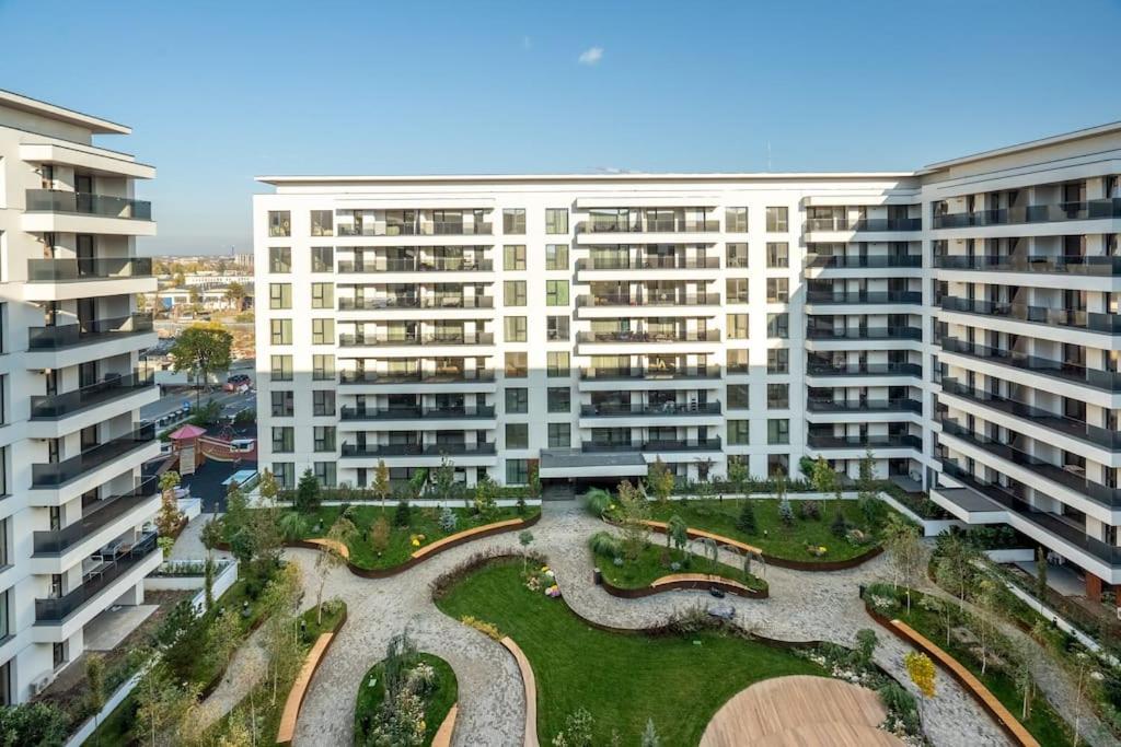 Spring Stylish Apartment Pipera