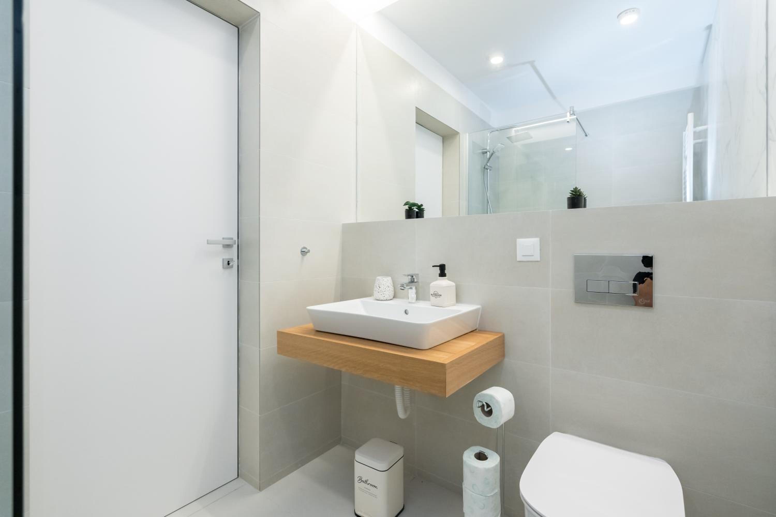 Spring Stylish Apartment Pipera