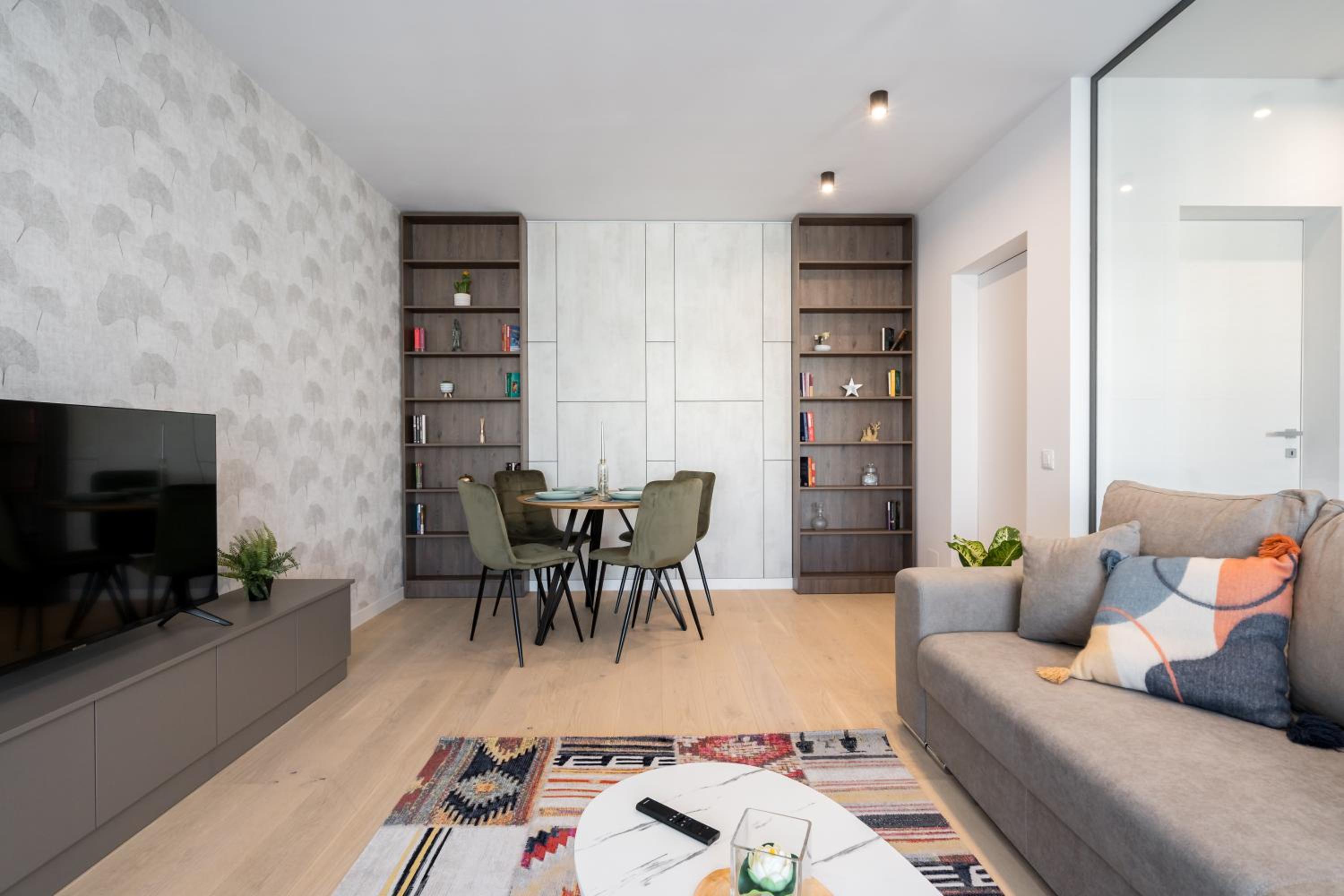 Spring Stylish Apartment Pipera