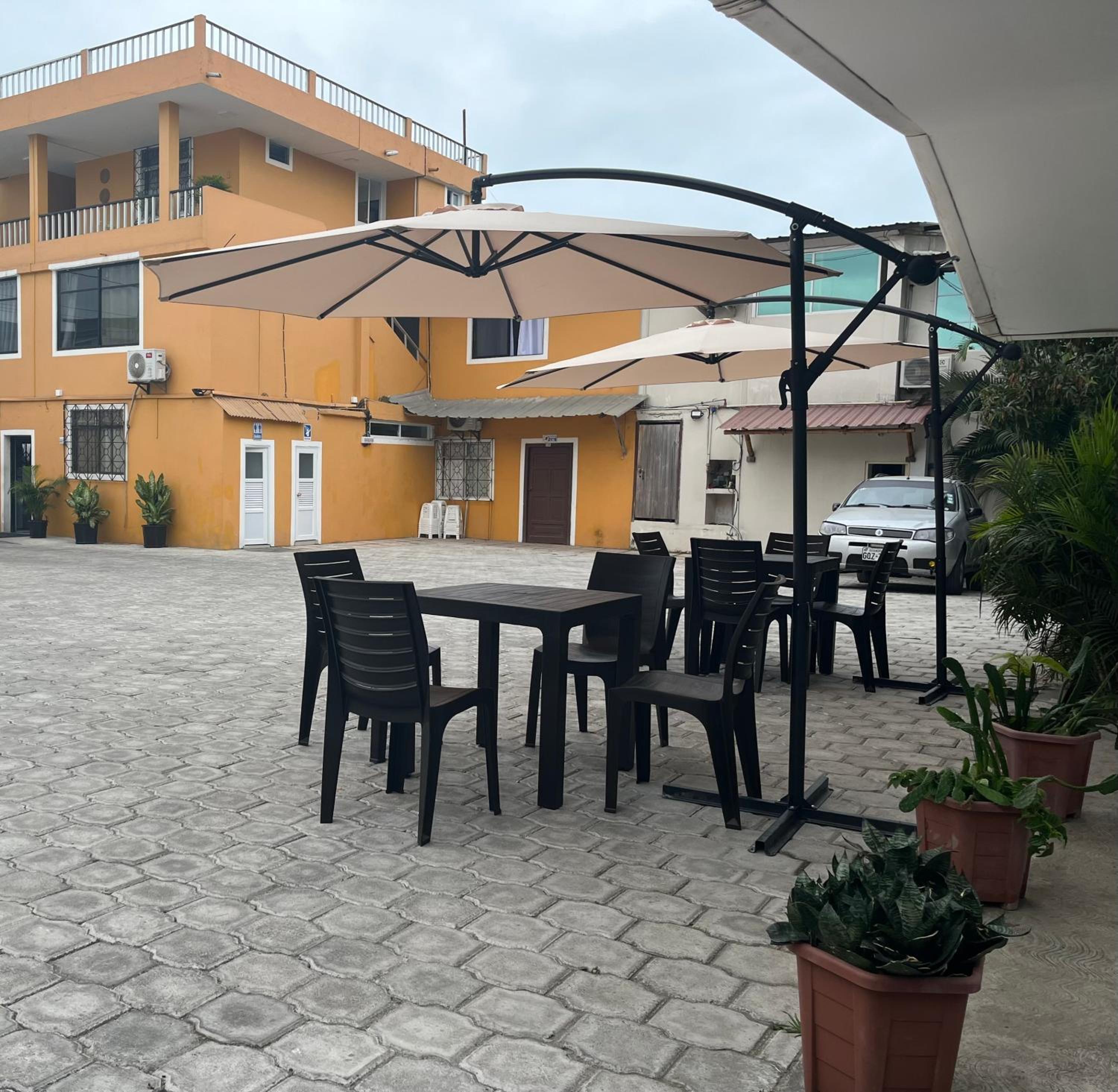 HOTEL PLAYAS PERDERNALES ECUADOR
