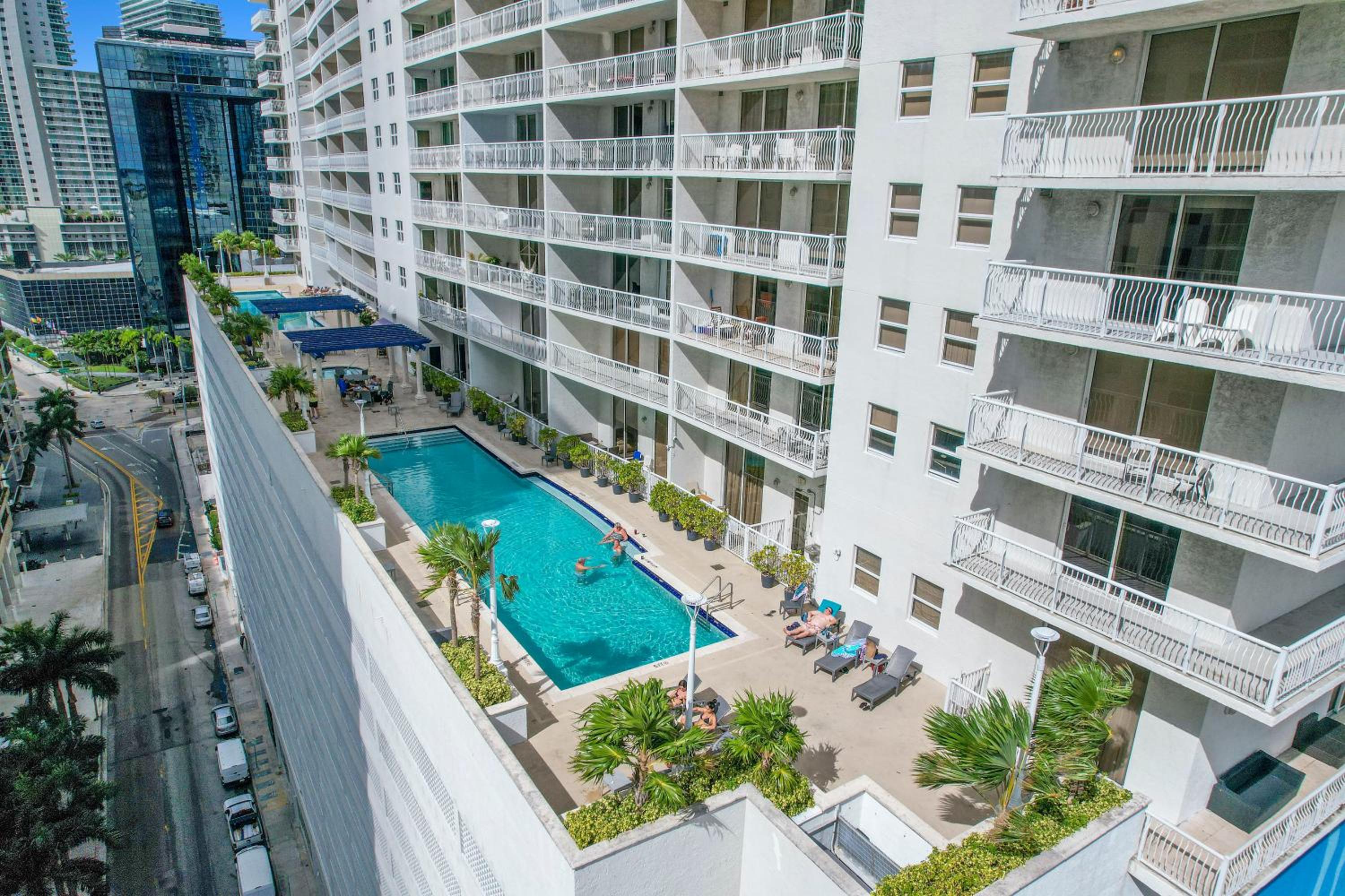 Zeus' Sanctuary Ocean View In Brickell Miami