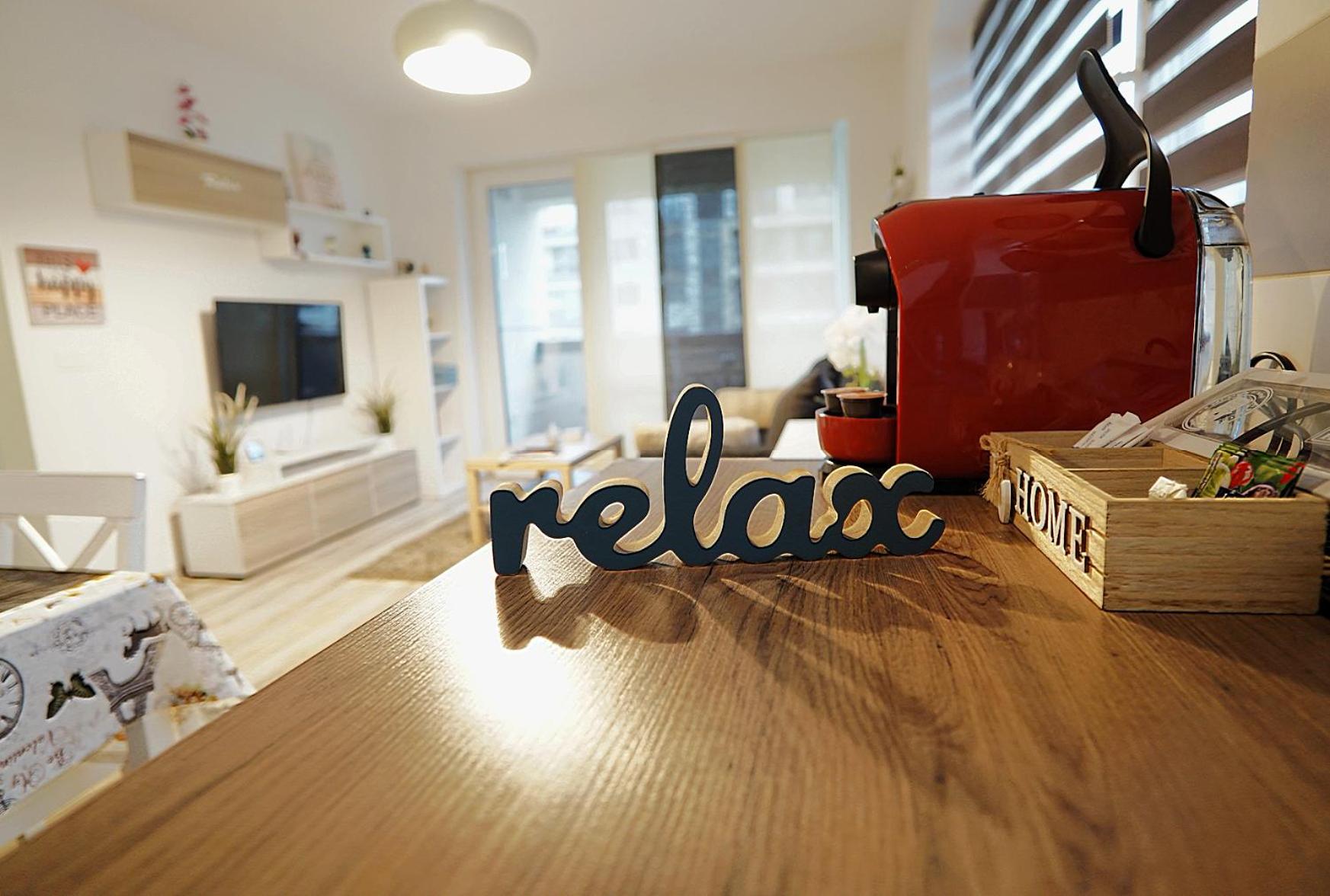 Relaxing Coresi Mall studio free parking