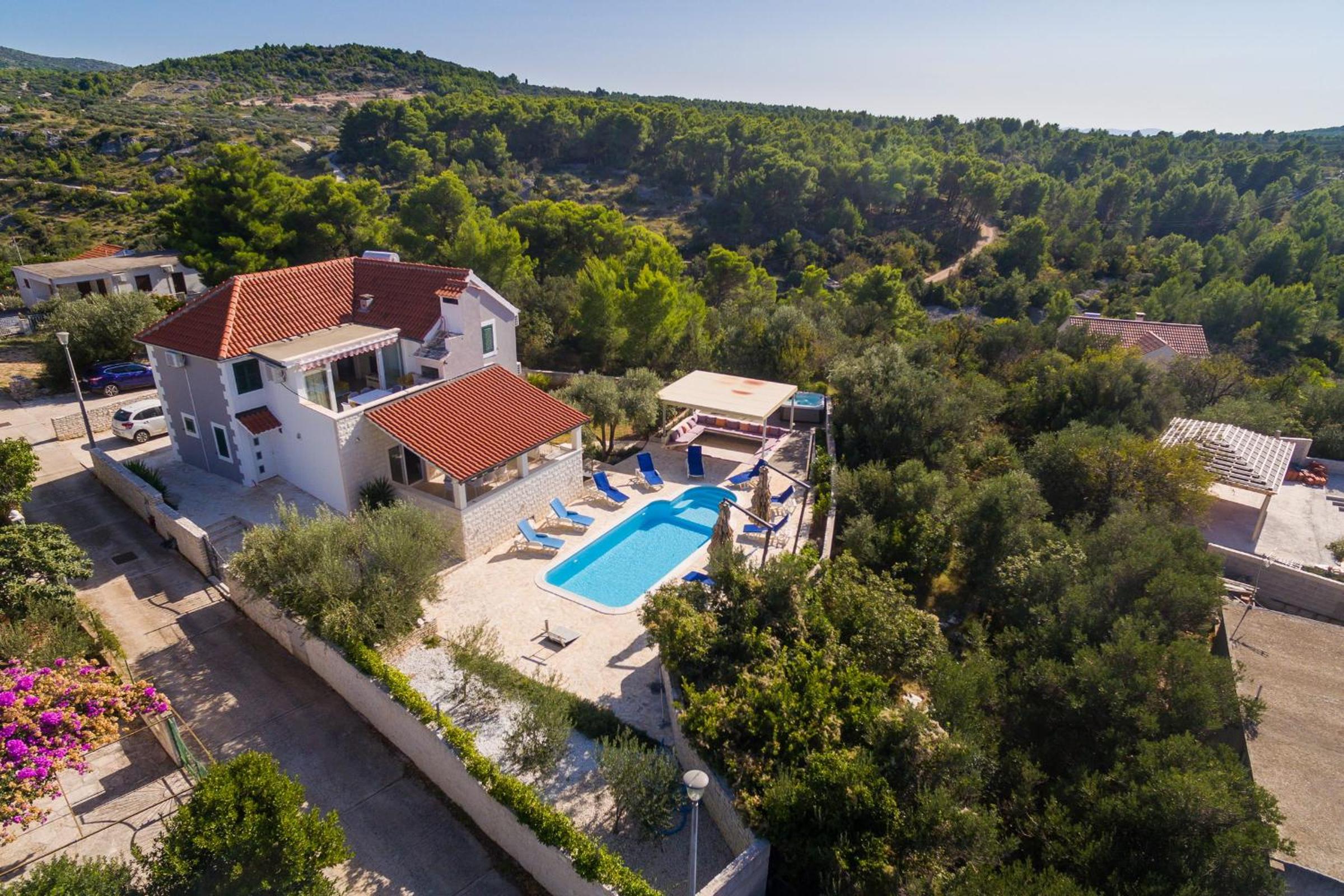 Villa Decima view 3