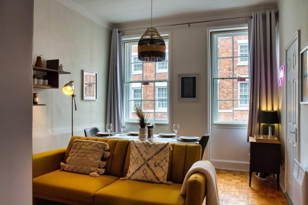 Flat in the Heart of Worcester view 3