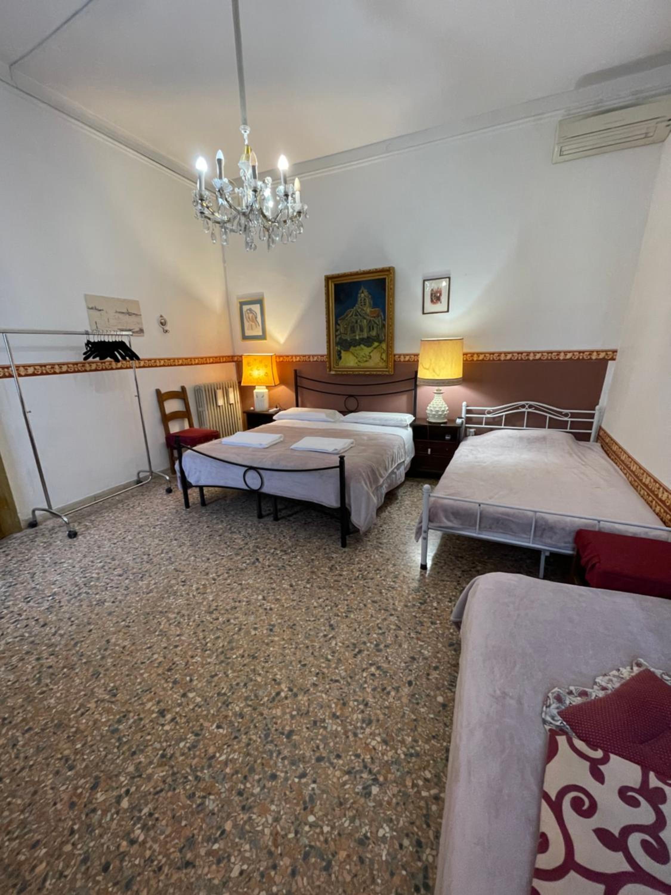 Princess Guest House Canal View photo 2