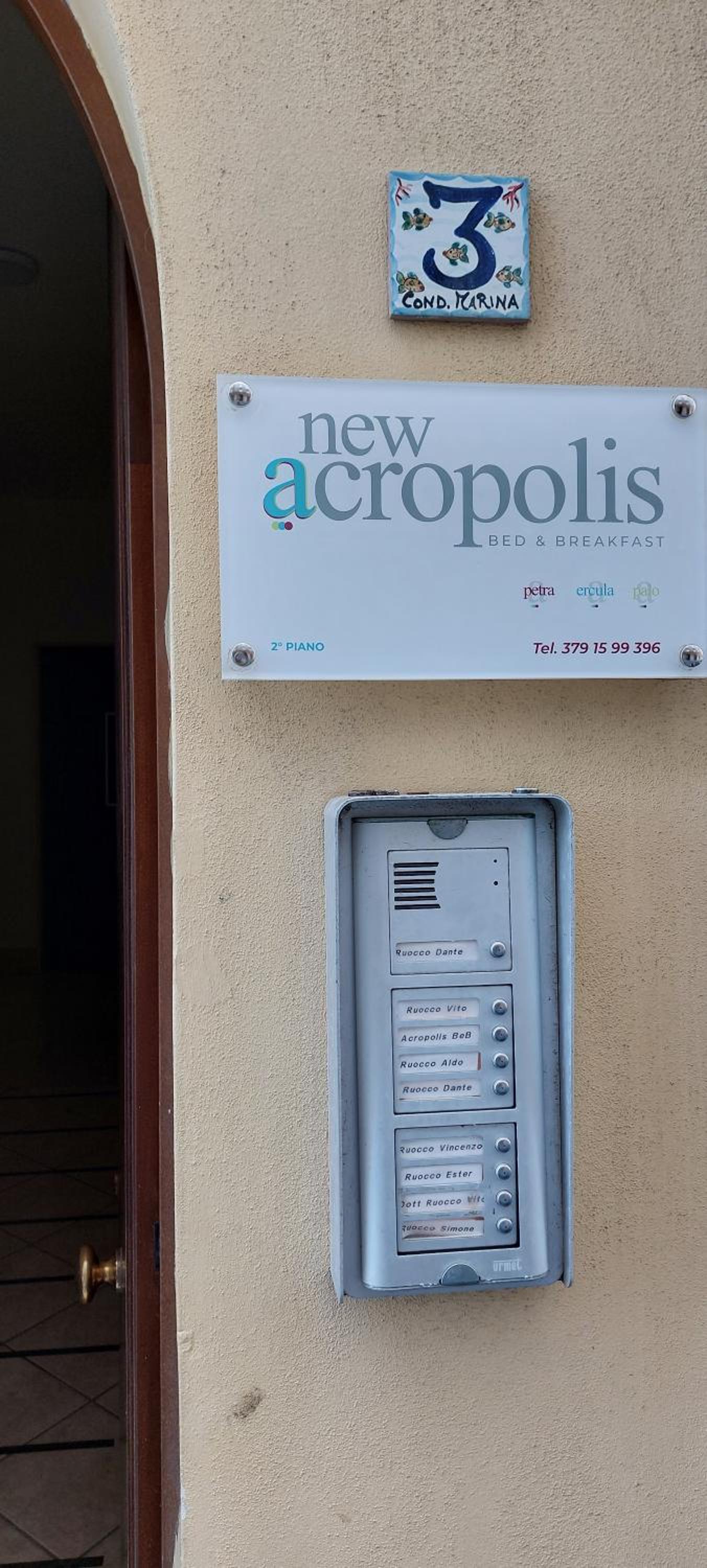 B&B New Acropolis