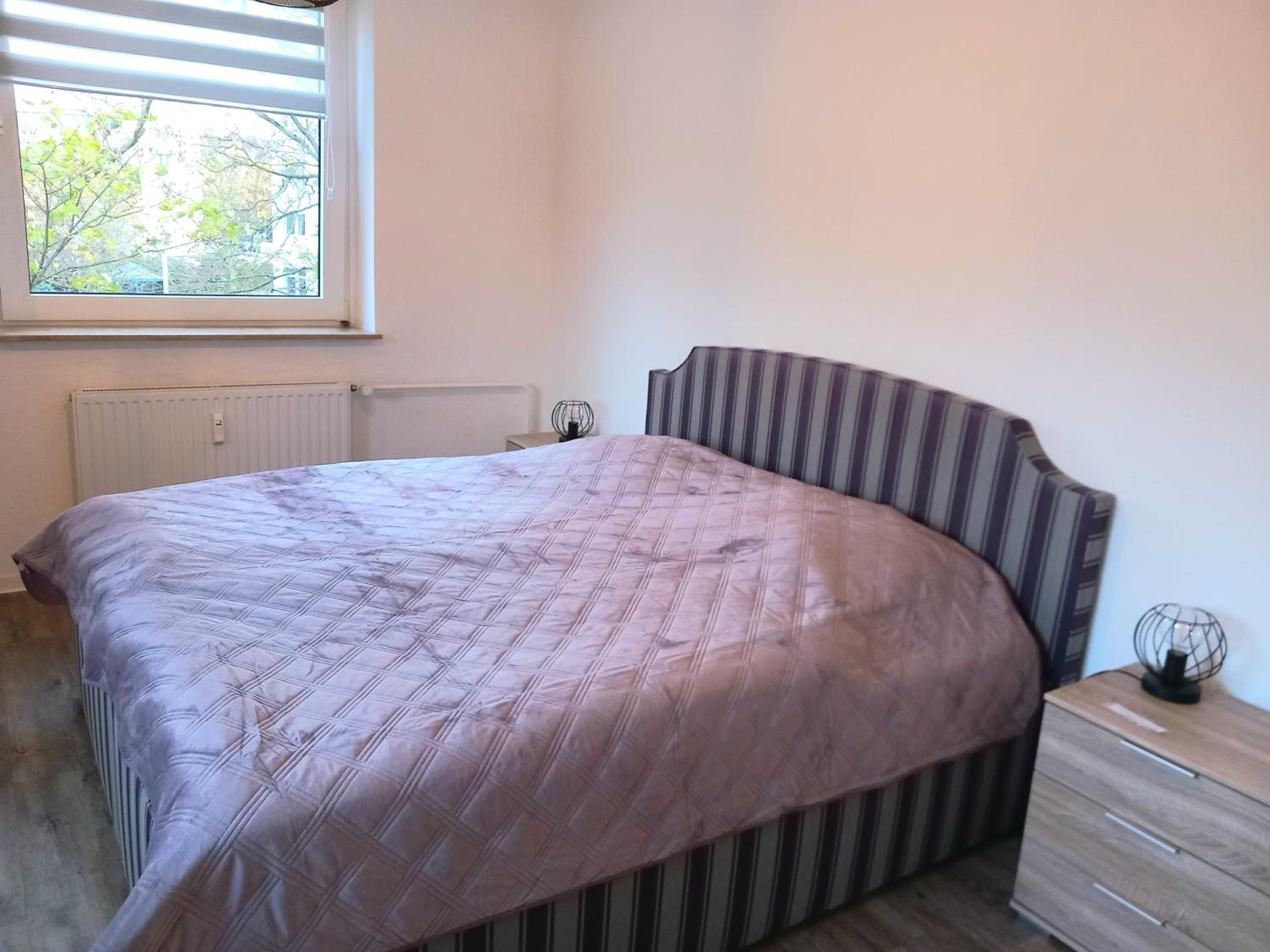 City Apartment 2#Netflix &Wlan &Kingsize Bett & Kaffee Maschine & Zentral & 500m Innenhafen & 2 min U Bahn