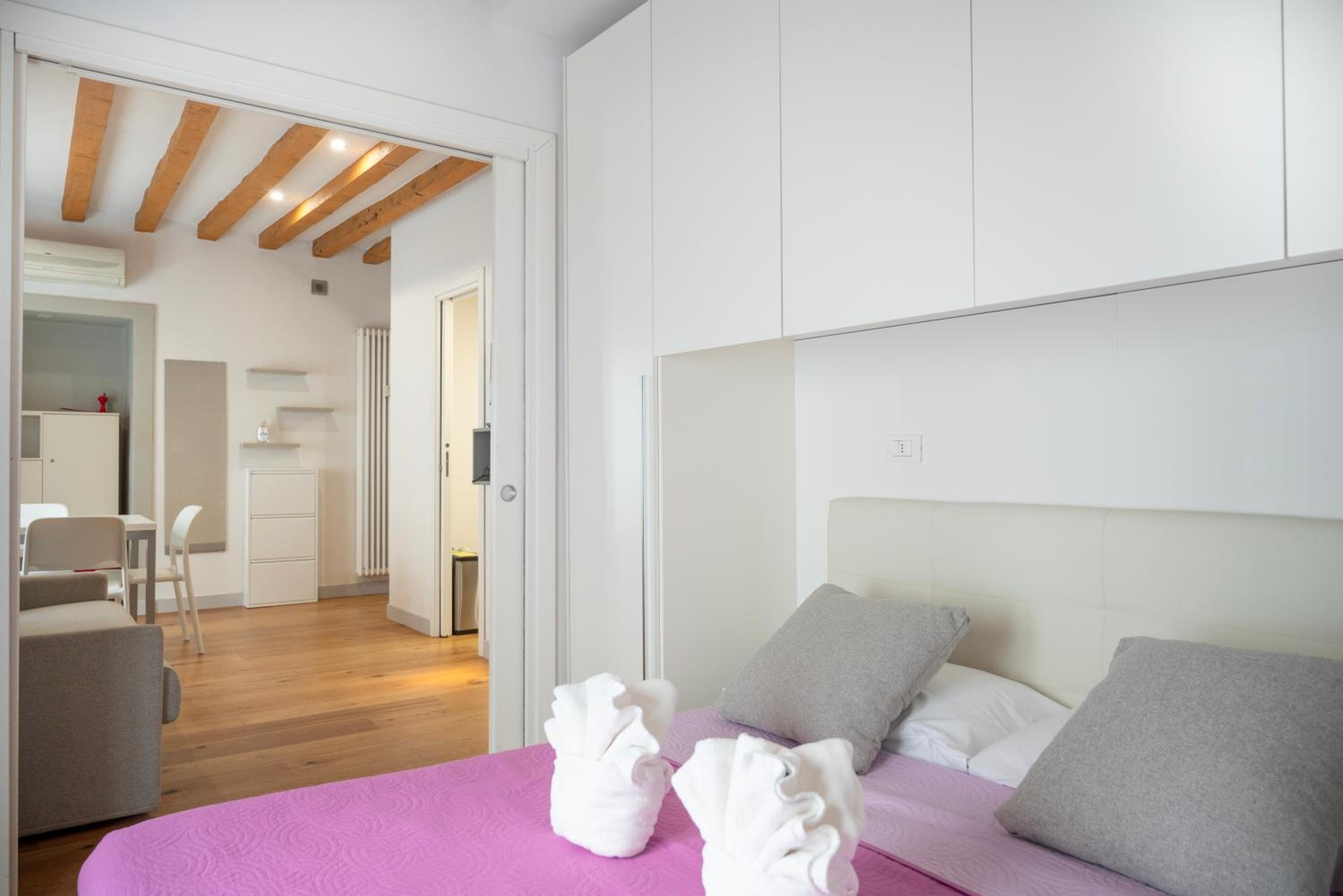 Milano Suite Home