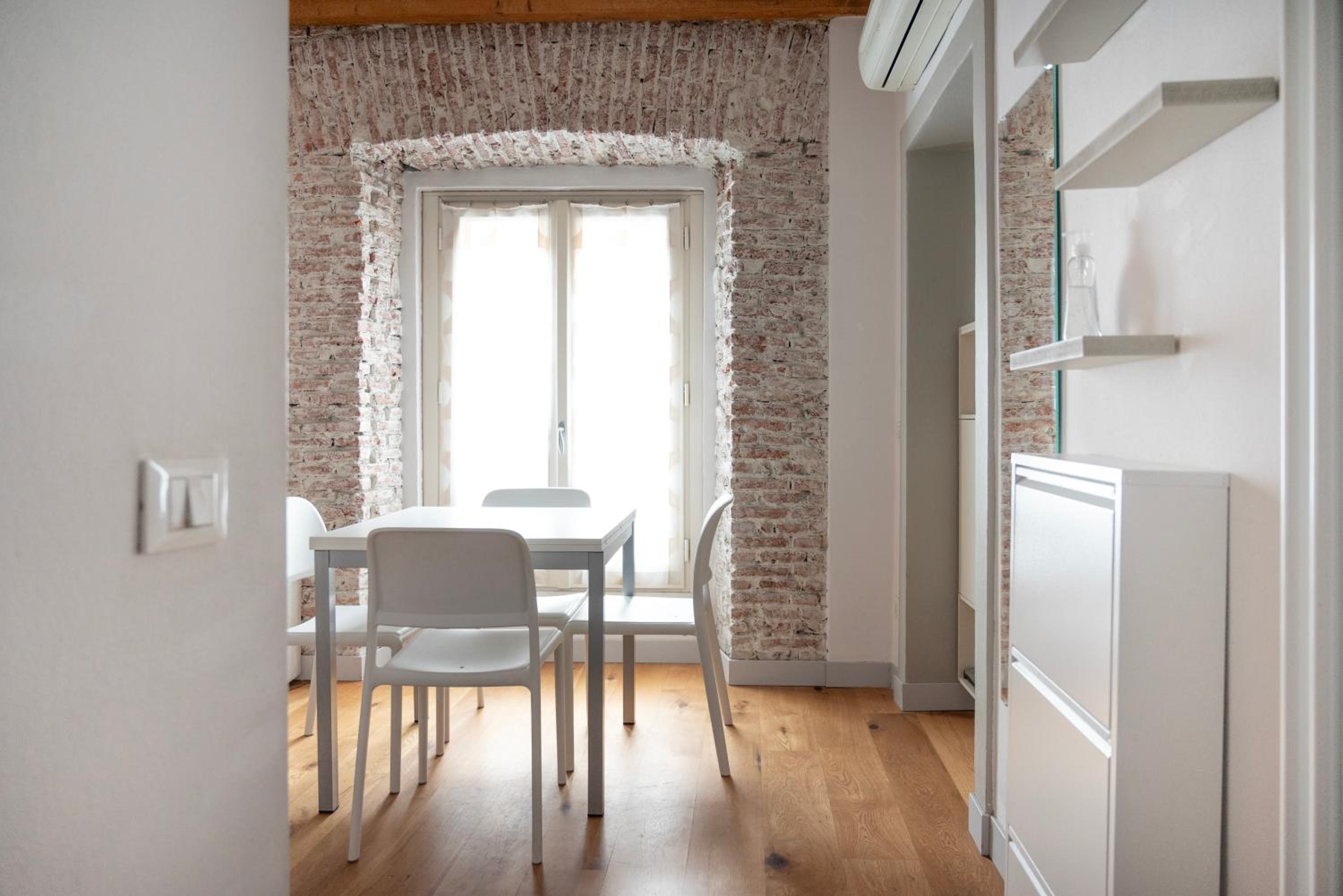 Milano Suite Home