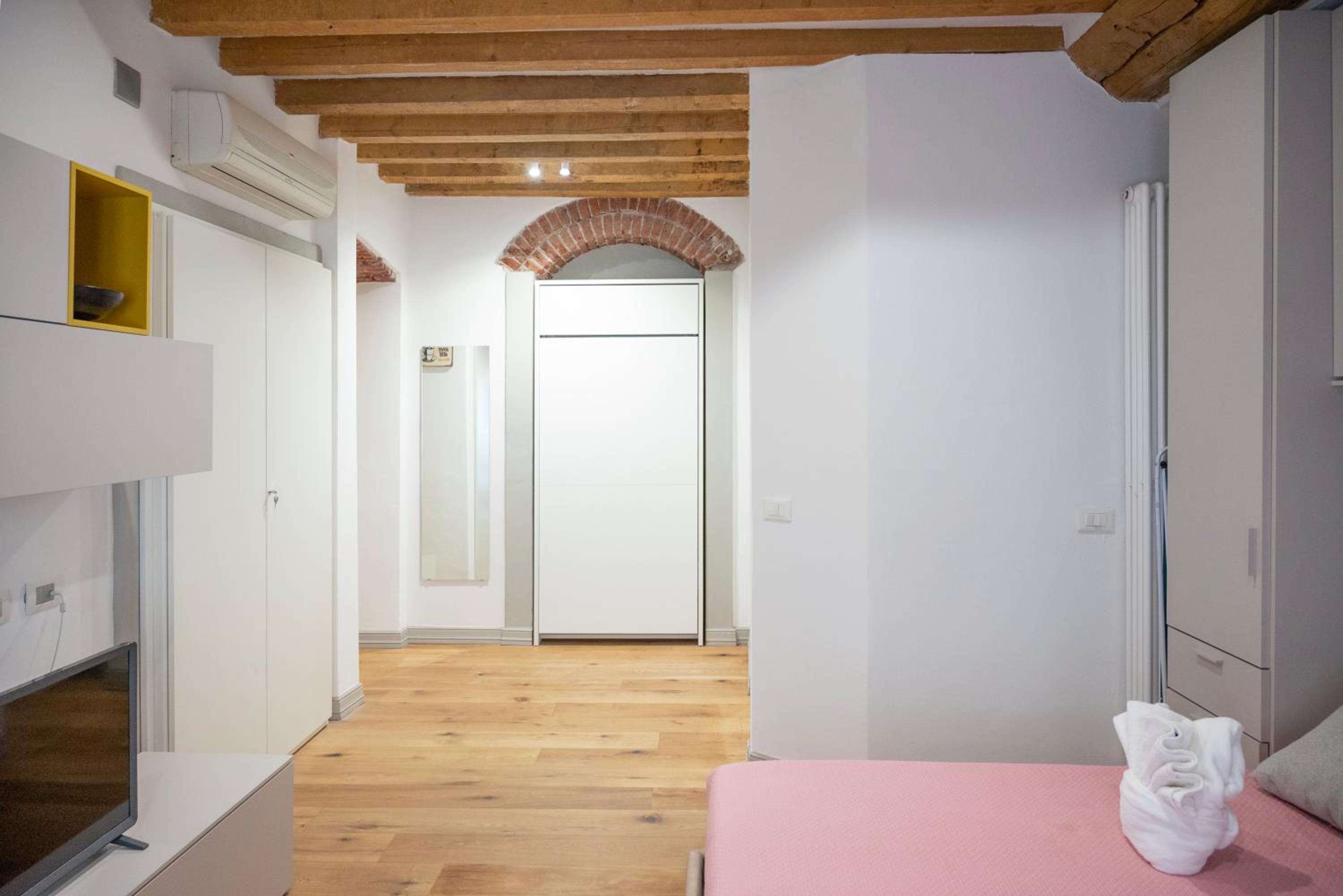 Milano Suite Home
