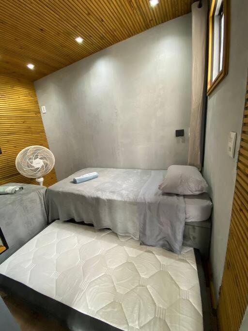 Casa Conceito com Jacuzzi, Vista e Ar na Praia do Rosa