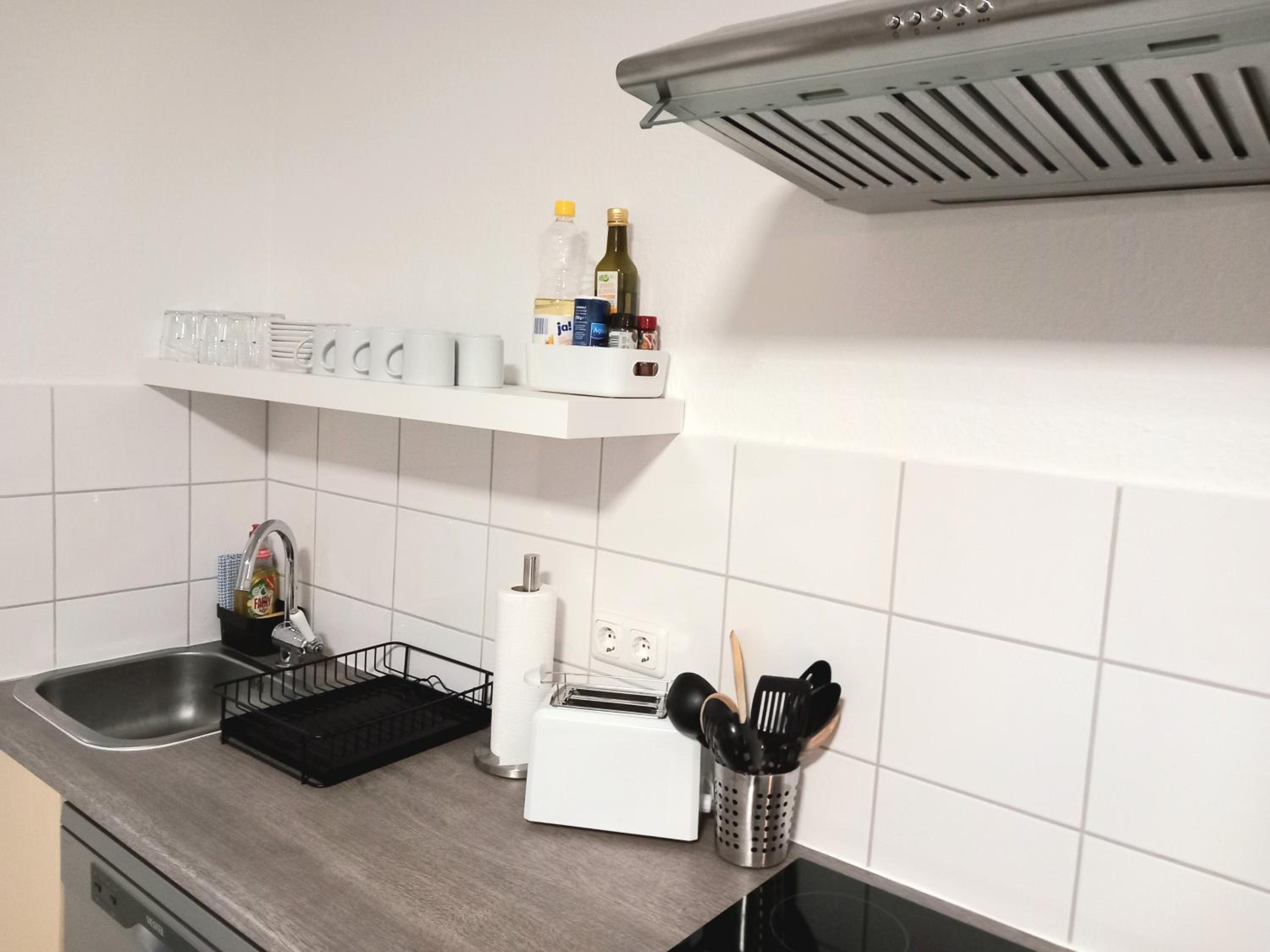 City Apartment 2#Netflix &Wlan &Kingsize Bett & Kaffee Maschine & Zentral & 500m Innenhafen & 2 min U Bahn
