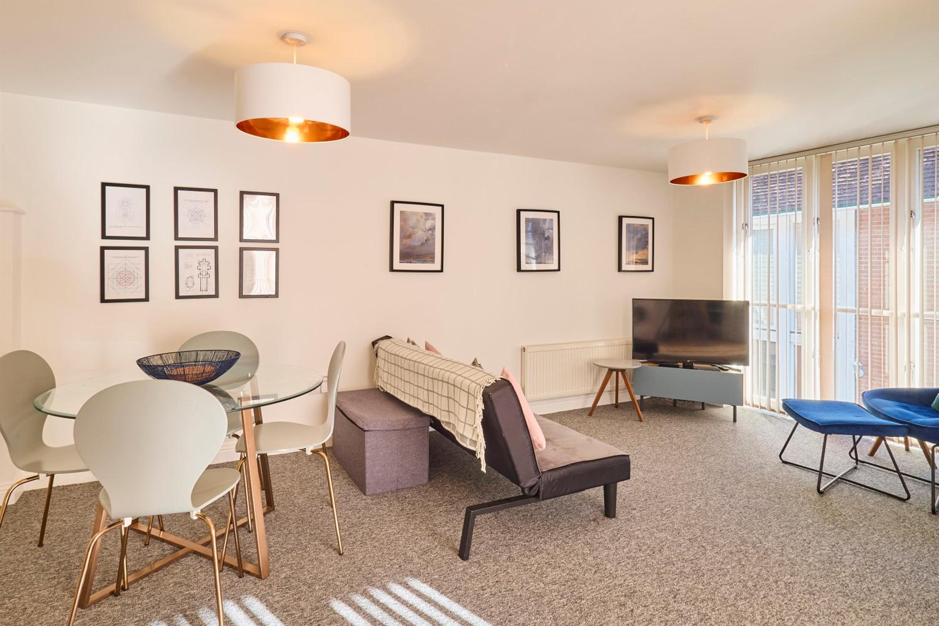 Host & Stay - King's Corner view 3
