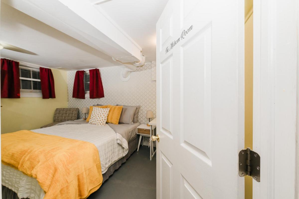 Quaint & Cozy Accommodation