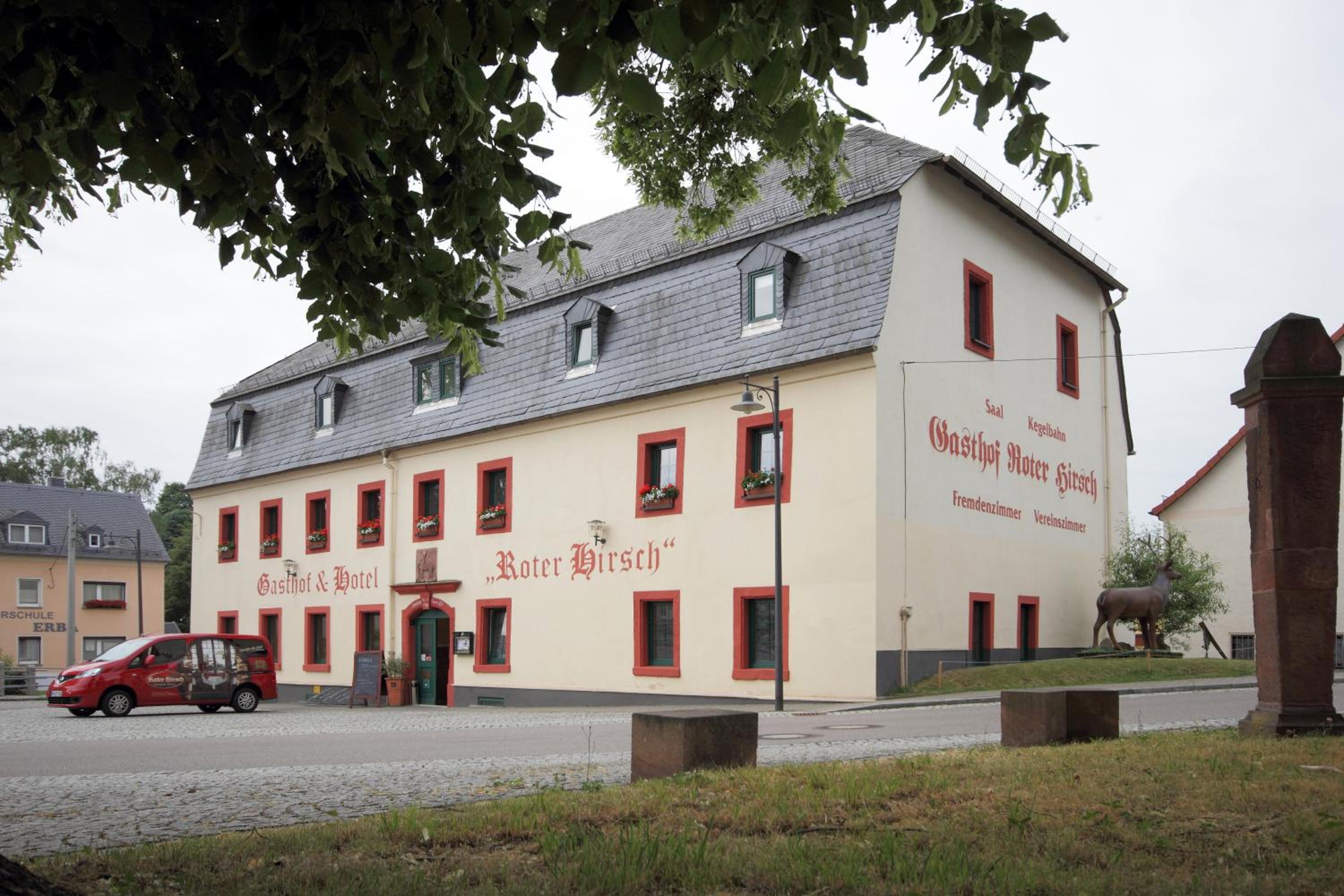 Gasthof und Hotel Roter Hirsch - Property Image 40