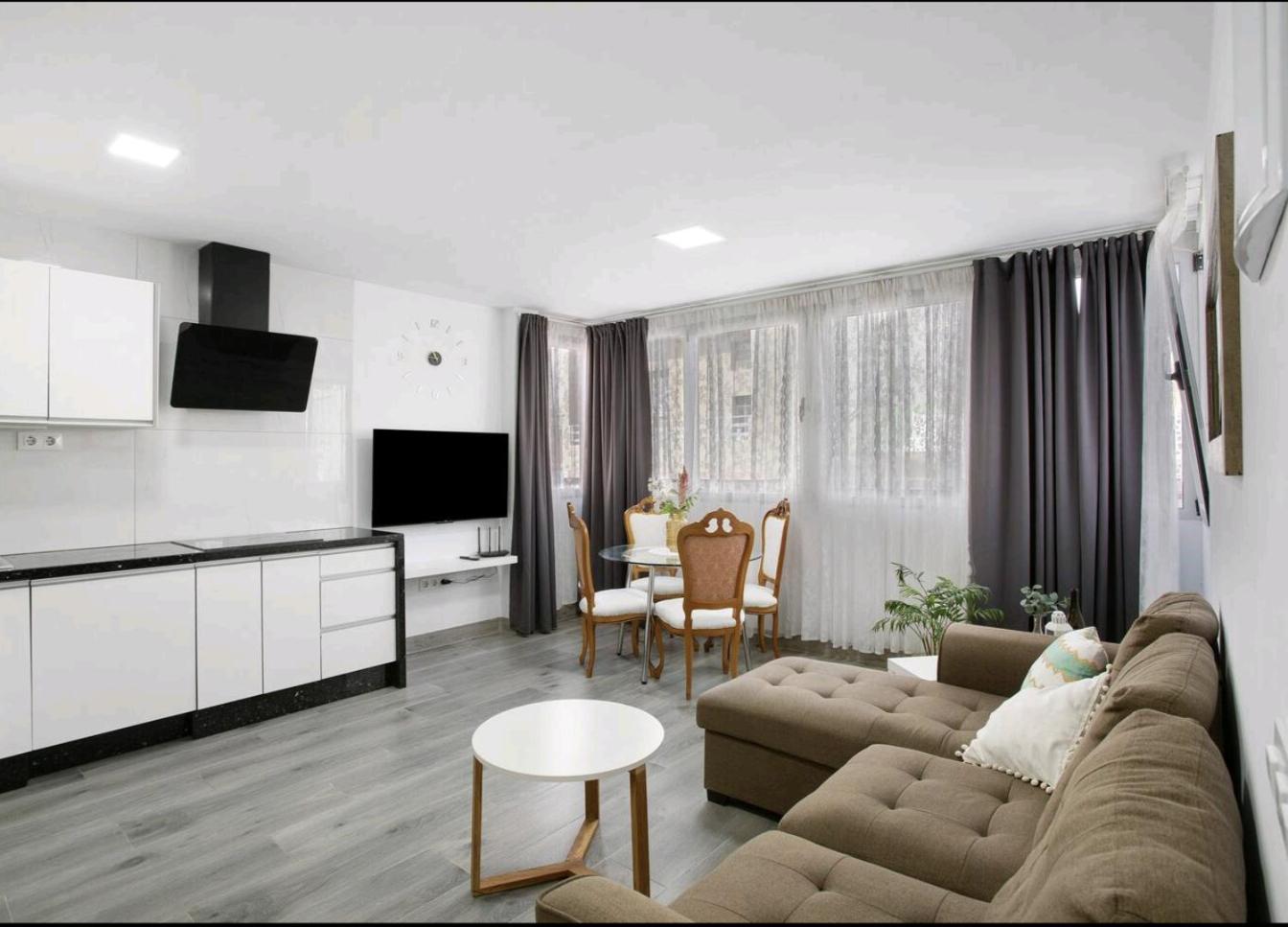 The Greey's House, Telde view 5