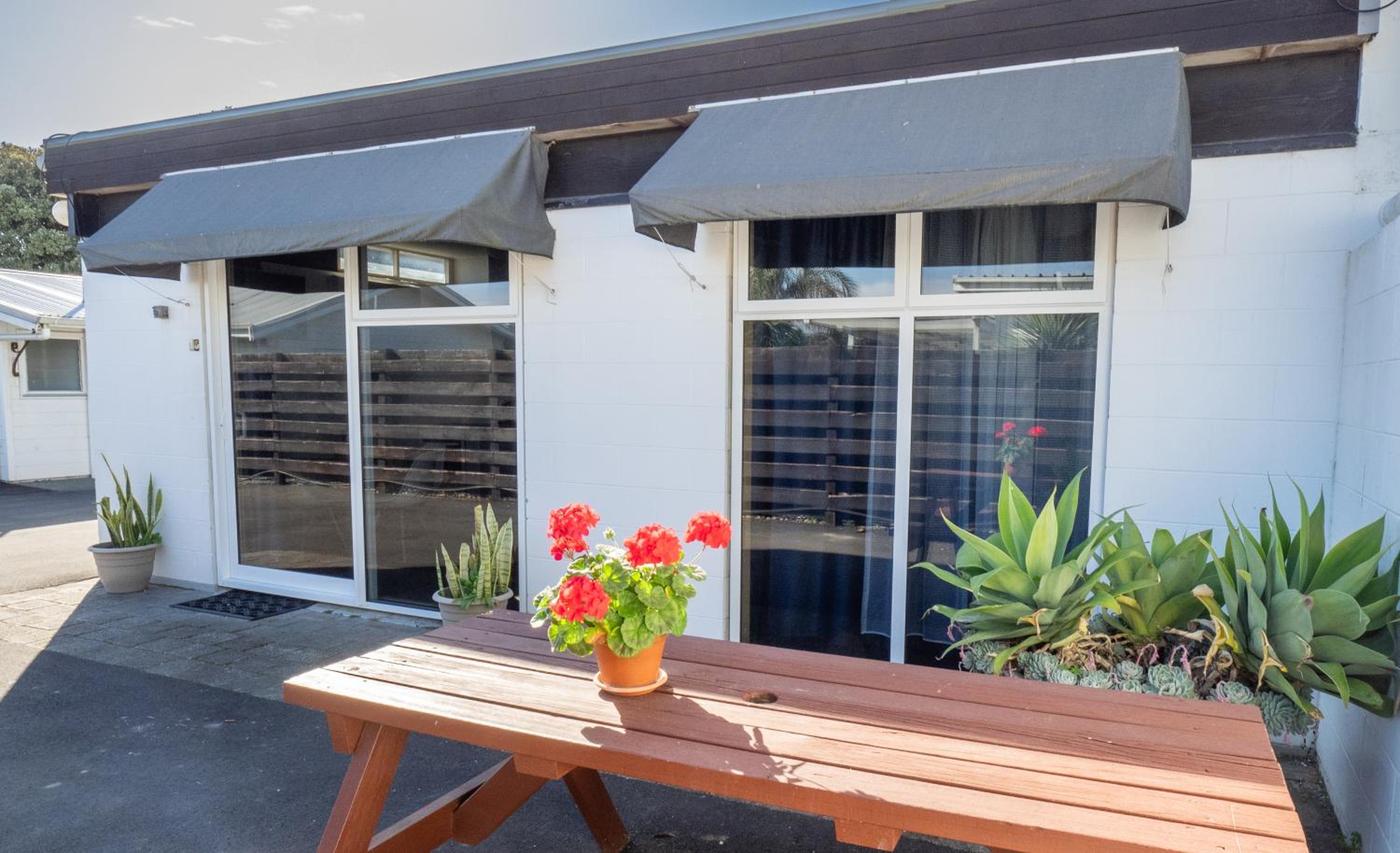 Waikanae Beach Motel