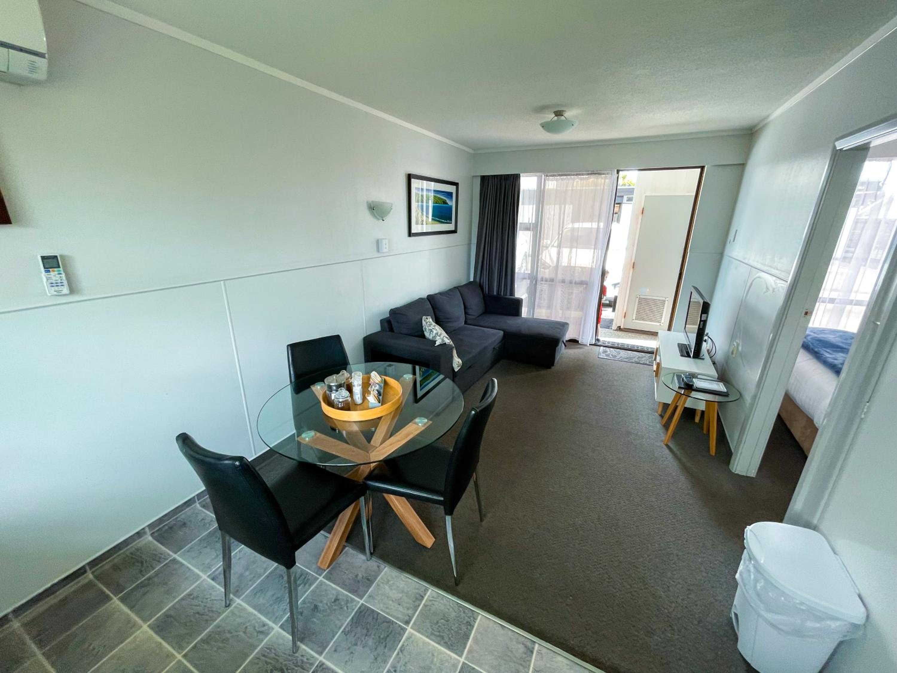 Waikanae Beach Motel