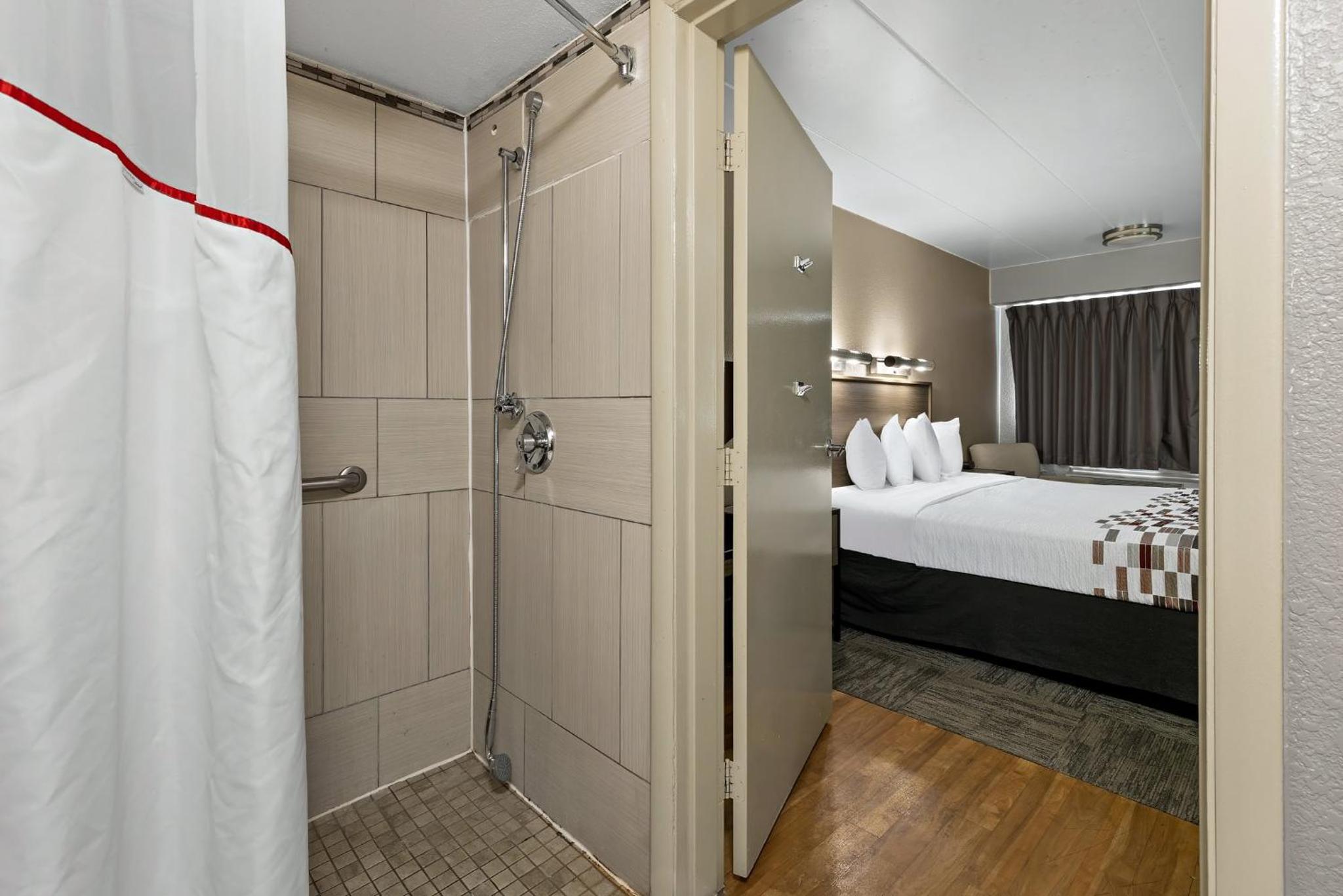 Red Roof Inn Cleveland - Independence, Photo 36