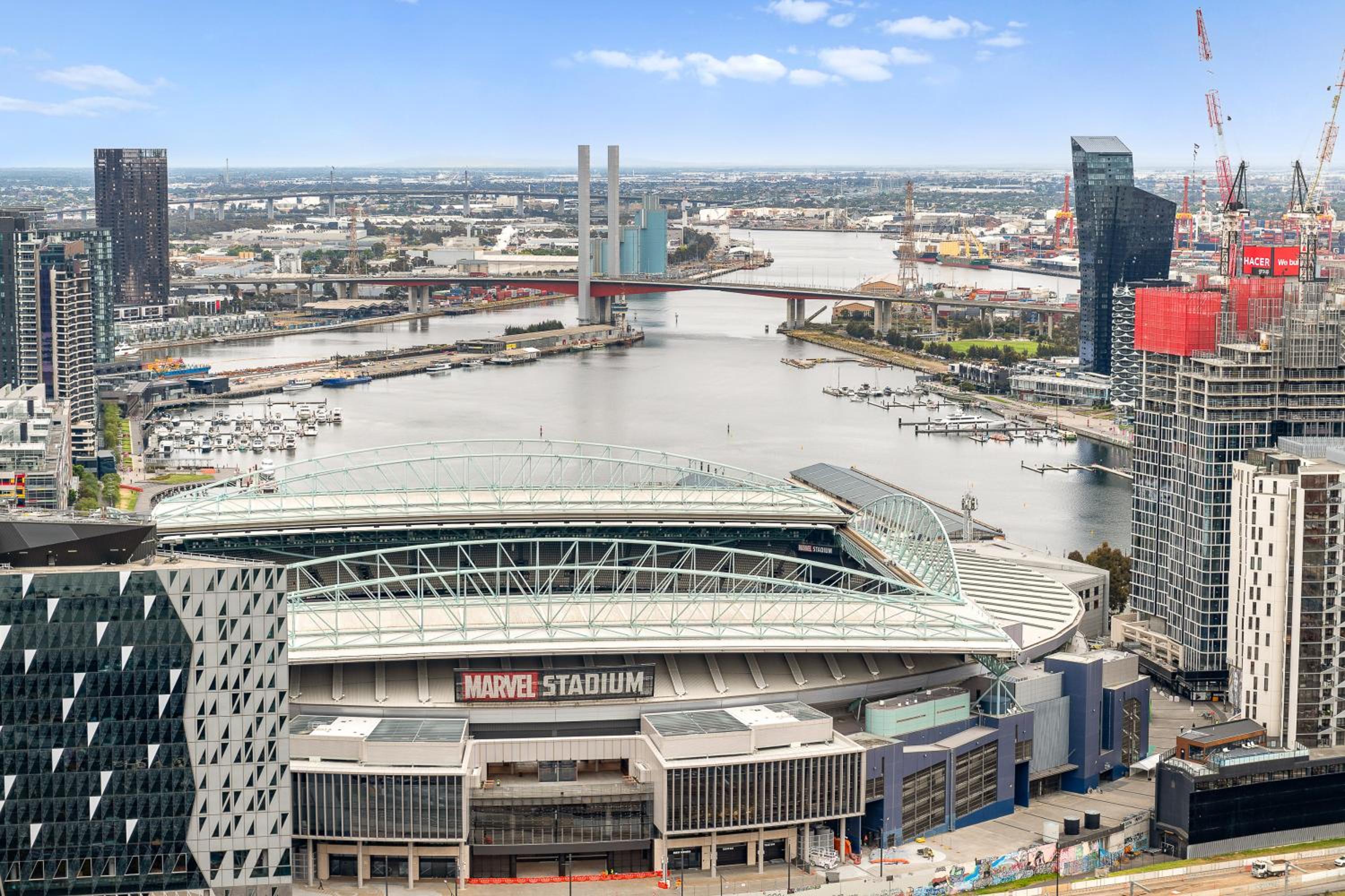 Water Views Melbourne CBD - WiFi - Netflix view 2