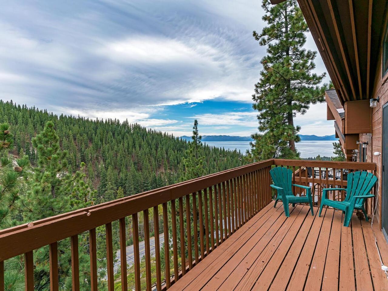 4 bedroom 3 5 bathrooms lake view condo - Property Image 11