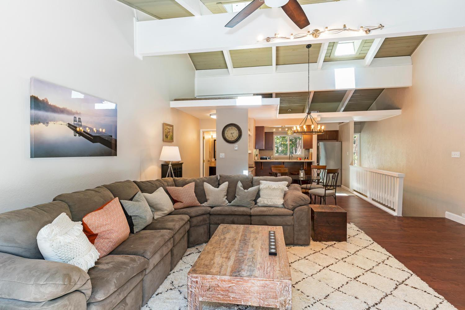 The perfect getaway for a small group or families - Property Image 19