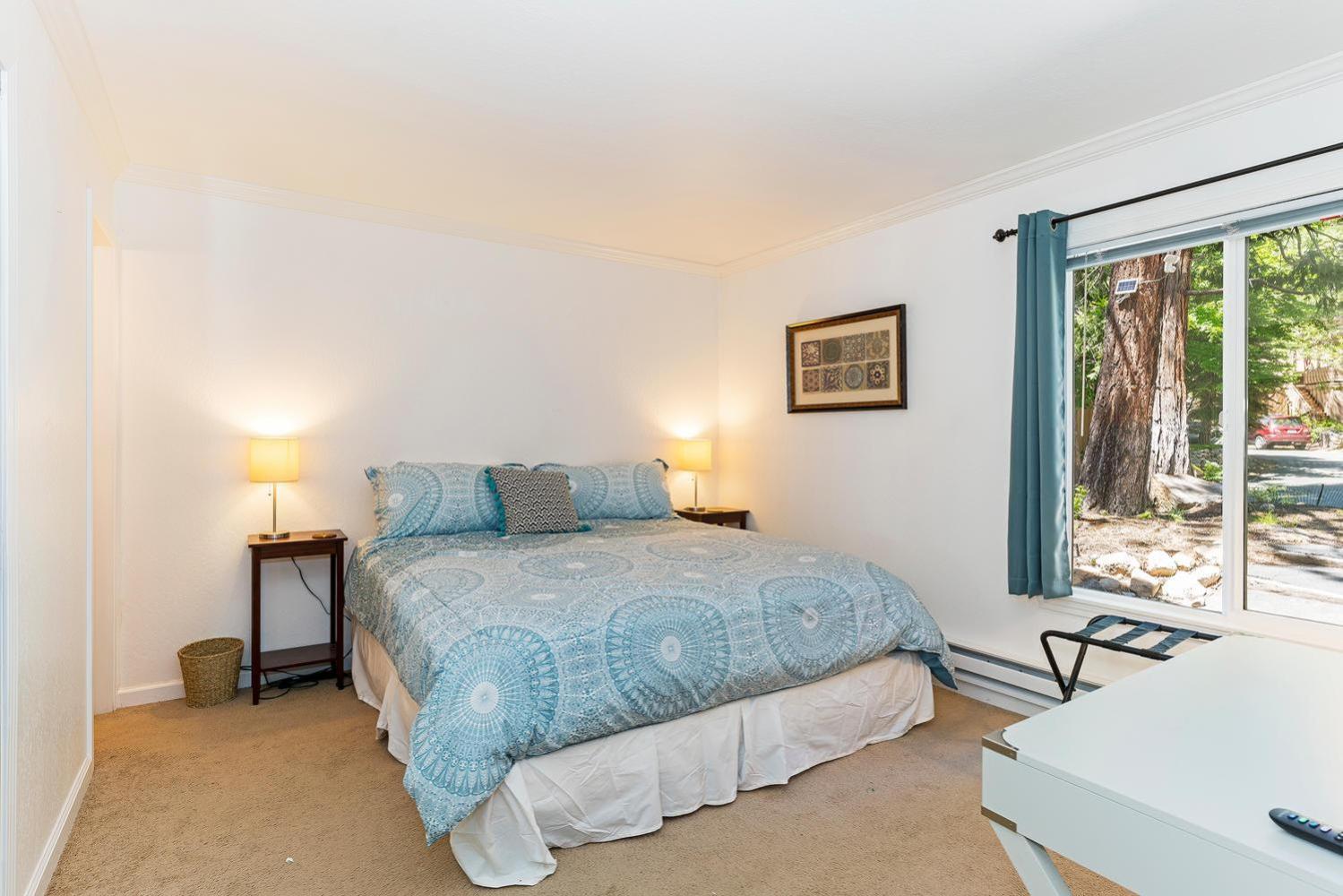 The perfect getaway for a small group or families - Property Image 13