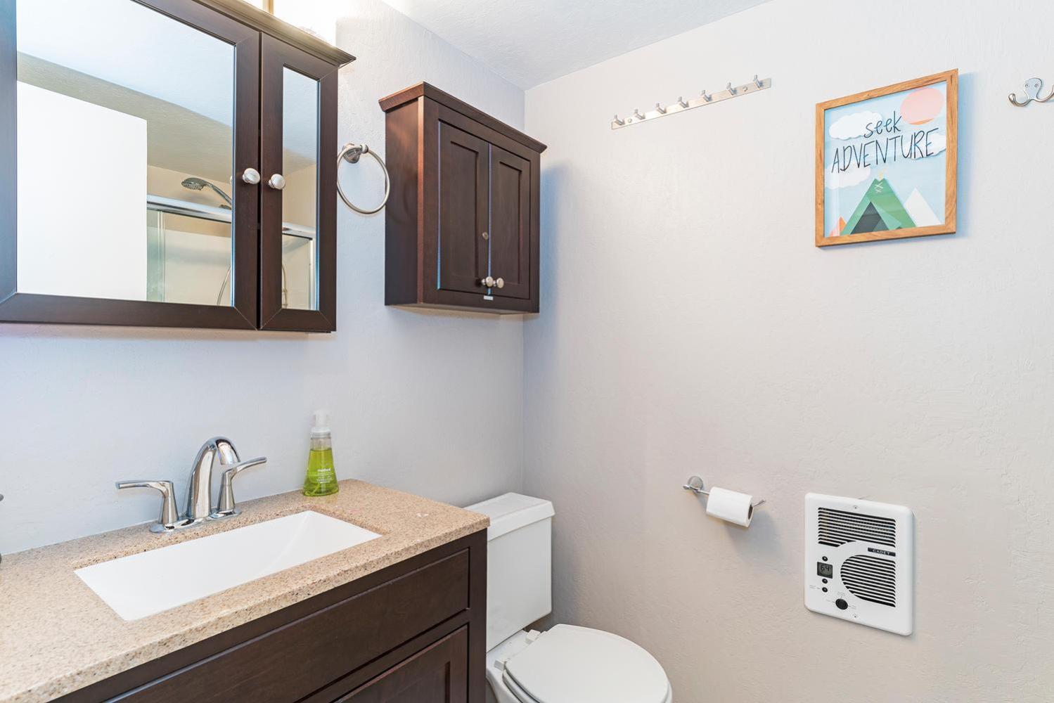 The perfect getaway for a small group or families - Property Image 9