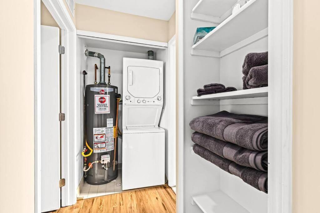 New Cozy Lower Flat in Roseville