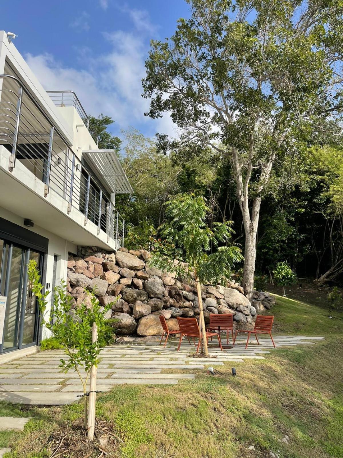 Villa Mahogany