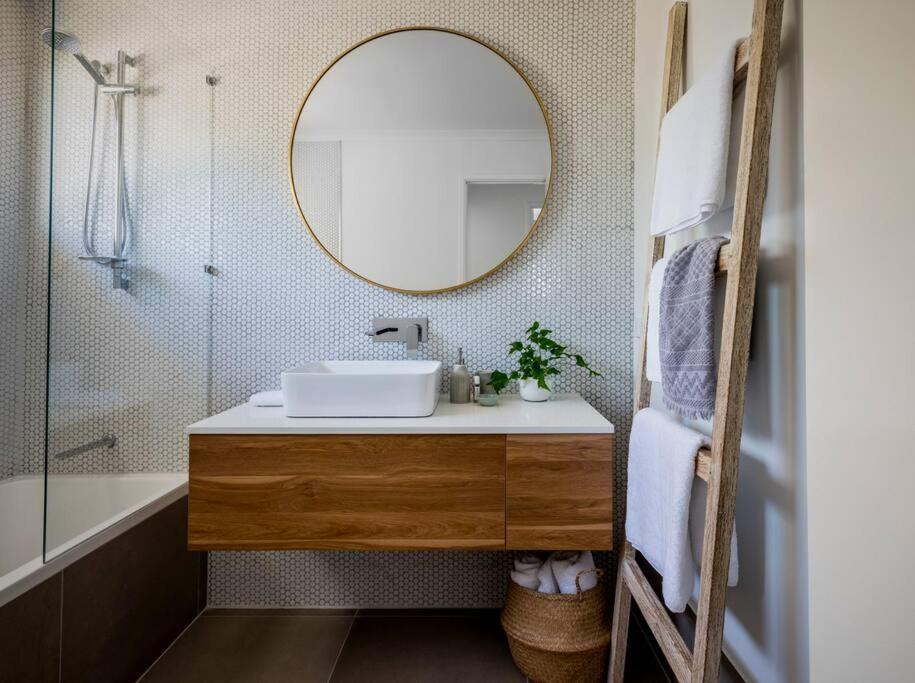 The Sunshine Shack - Boutique Holiday Home