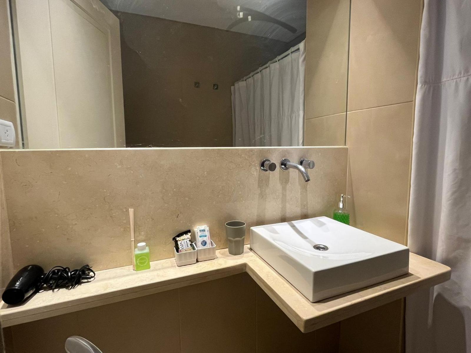 Departamento céntrico con cochera - Corrientes Capital